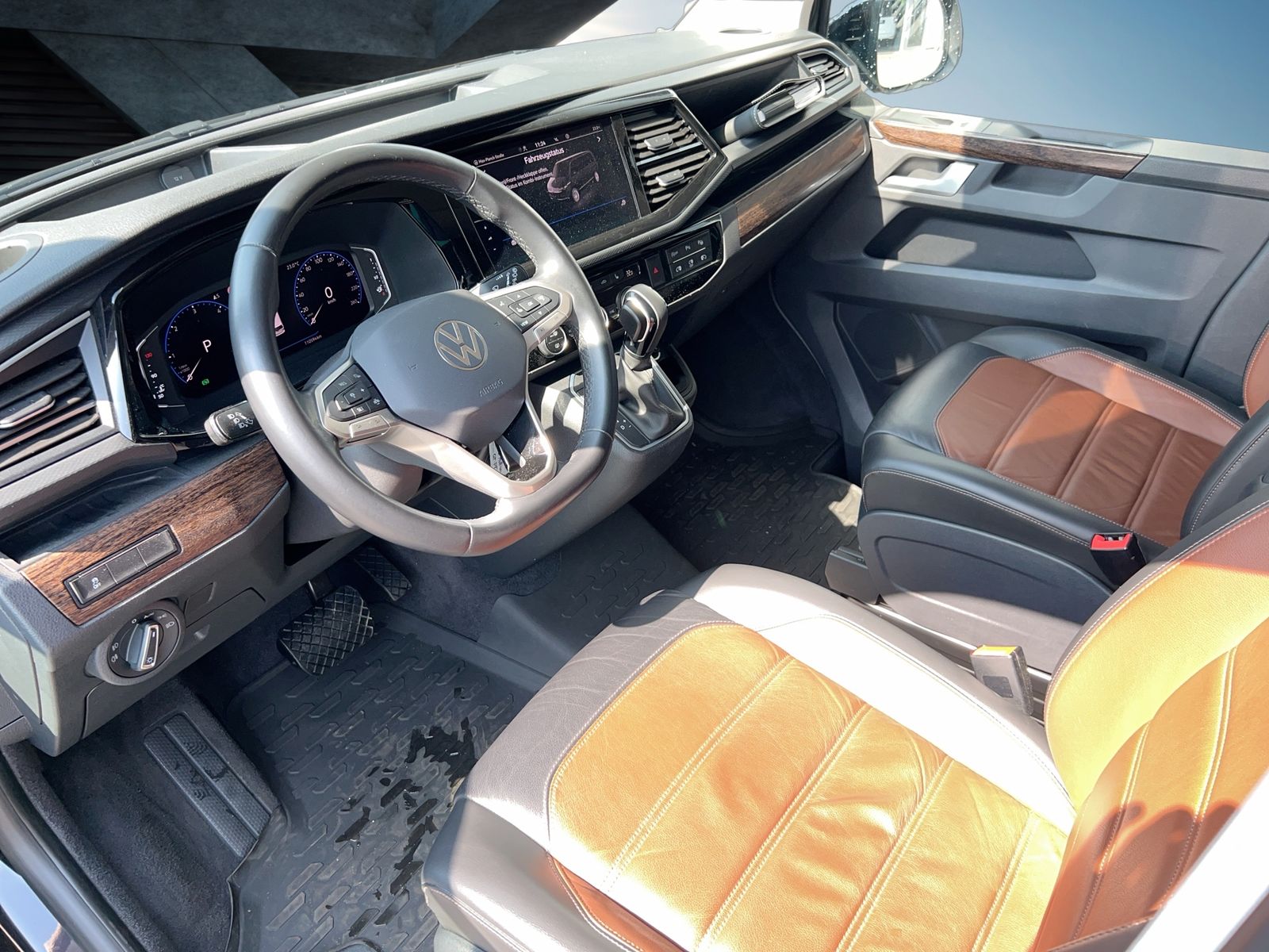 Fahrzeugabbildung Volkswagen T6.1 Multivan 2.0 TDI Highline CarPlay|Standhzg