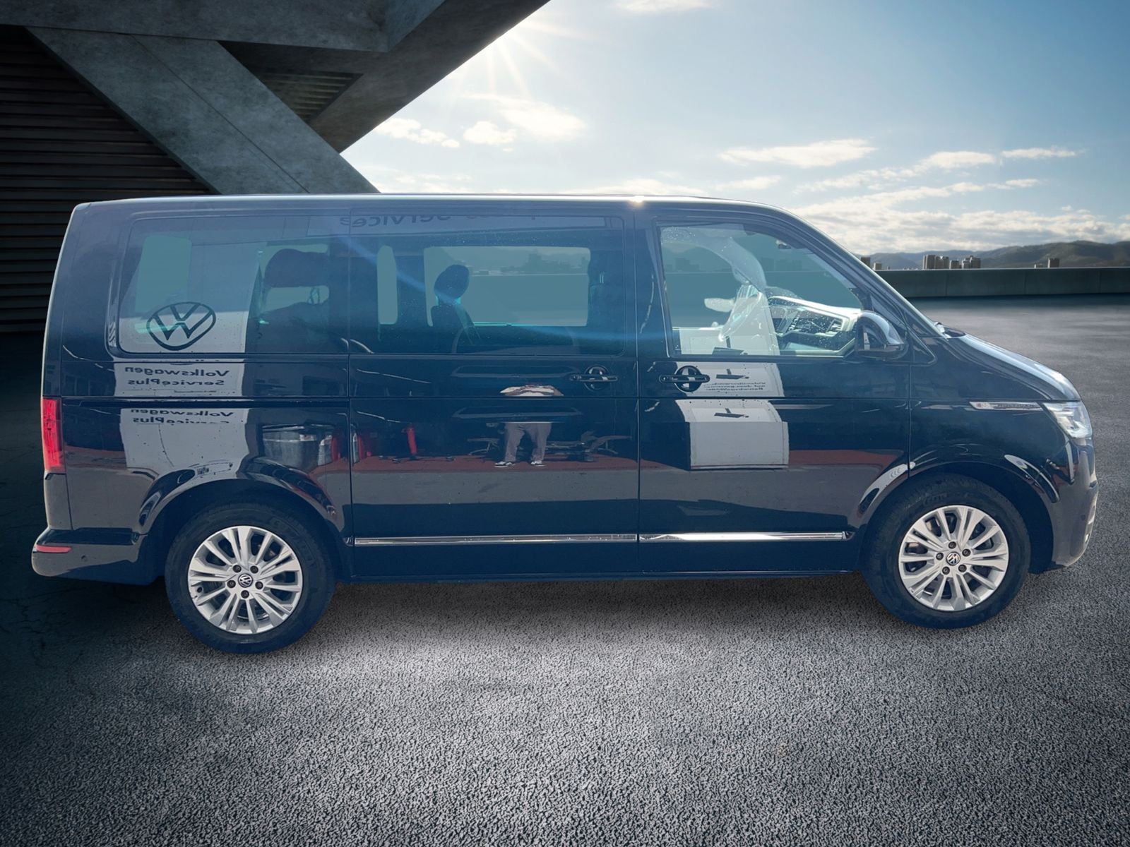 Fahrzeugabbildung Volkswagen T6.1 Multivan 2.0 TDI Highline CarPlay|Standhzg