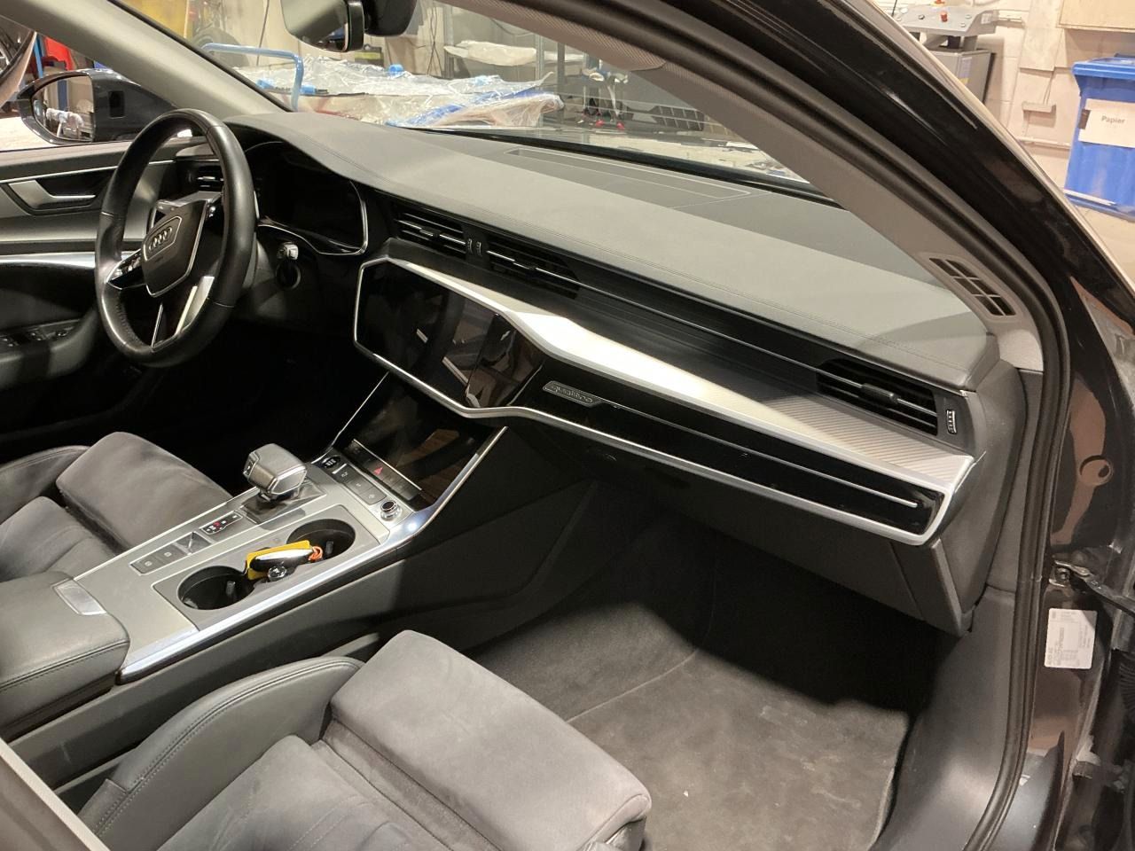 Fahrzeugabbildung Audi A6 Avant 50 TFSI e quattro S tronic design AHK