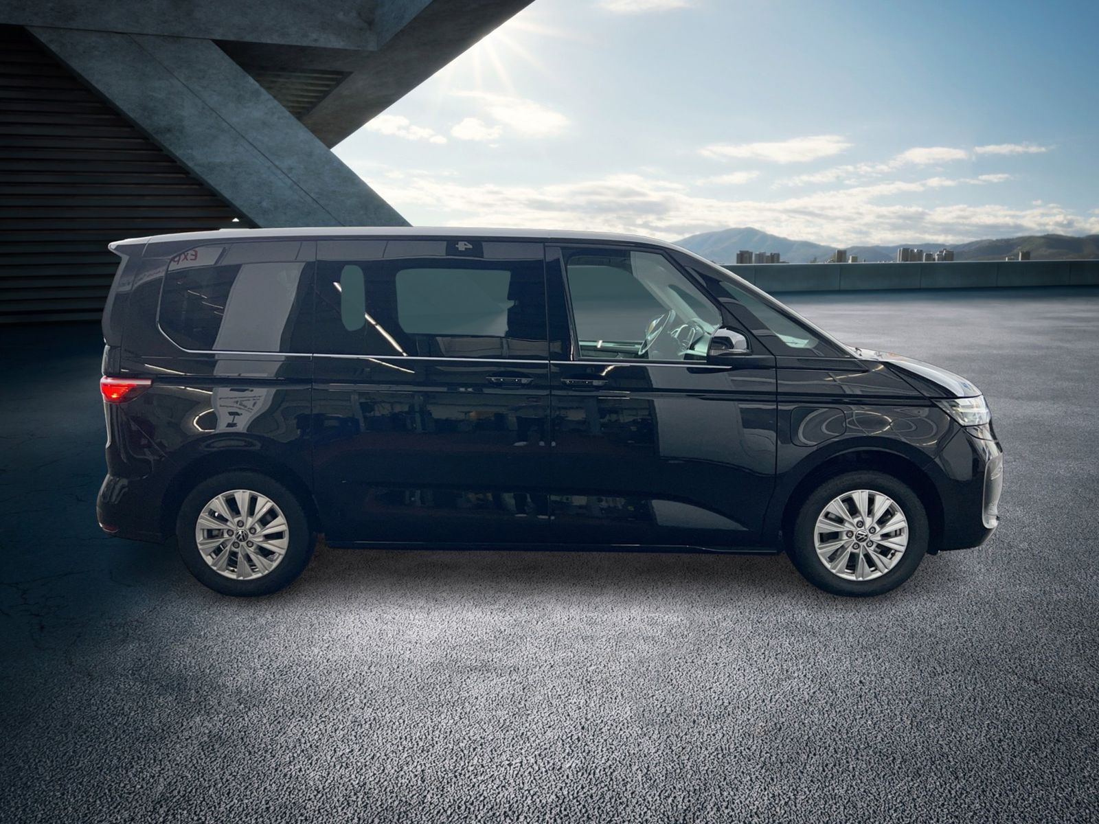 Fahrzeugabbildung Volkswagen Multivan 1.4 TSI Basis e CarPlay|AHK|LED|Navi|LM