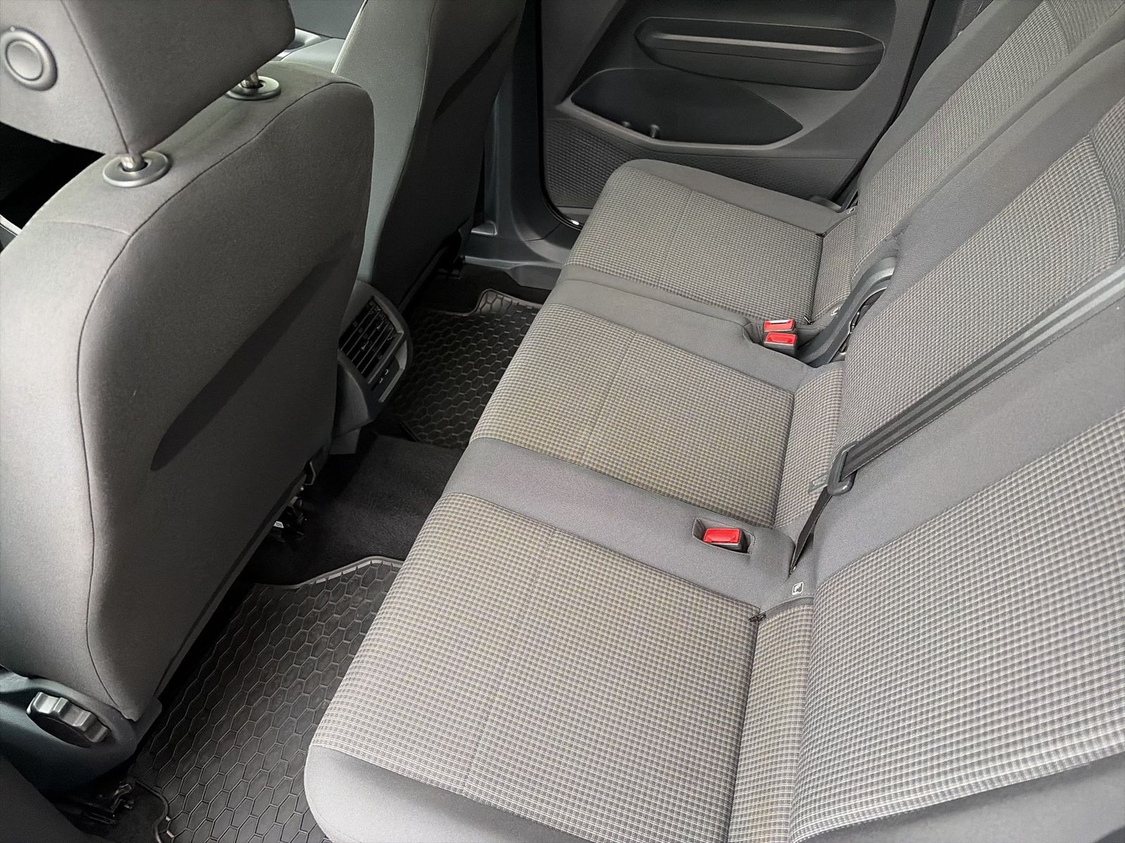 Fahrzeug autohaus mense Fahrzeugabbildung Volkswagen Caddy 2.0 TDI CarPlay|AHK|Navi|KlimaA|LaneAss