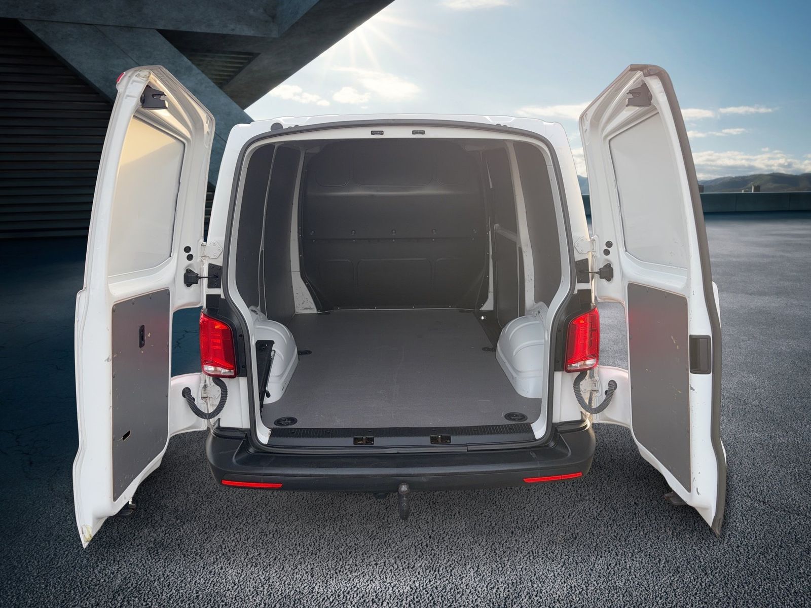 Fahrzeug autohaus mense Fahrzeugabbildung Volkswagen T6.1 Transporter 2.0 TDI Kasten FWD AHK|Kamera