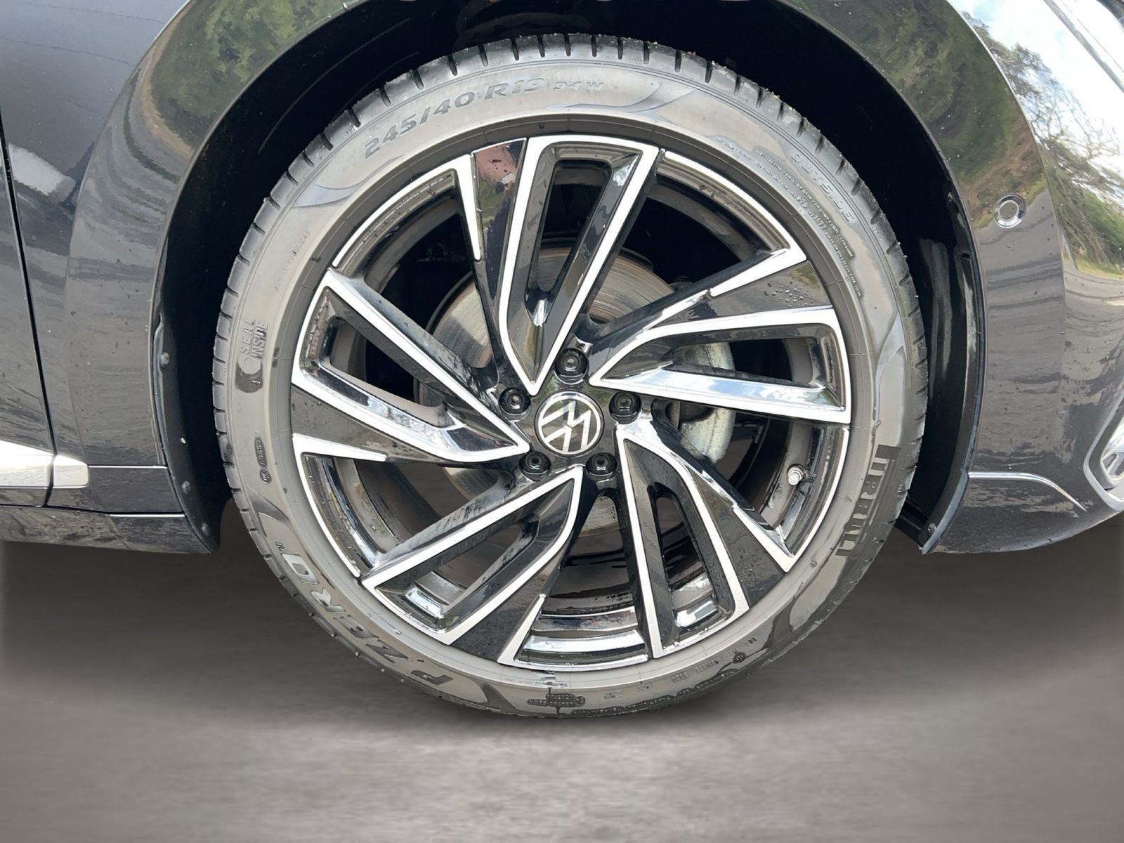 Fahrzeugabbildung Volkswagen Arteon Shootingbrake 2.0TDI DSG 4-motion R-Line