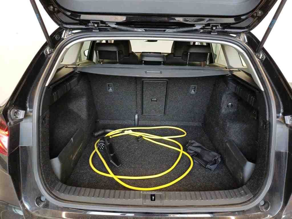 Fahrzeugabbildung SKODA Enyaq 50 Loft LED|VirtualCP|KlimaA|LaneAss|PDC