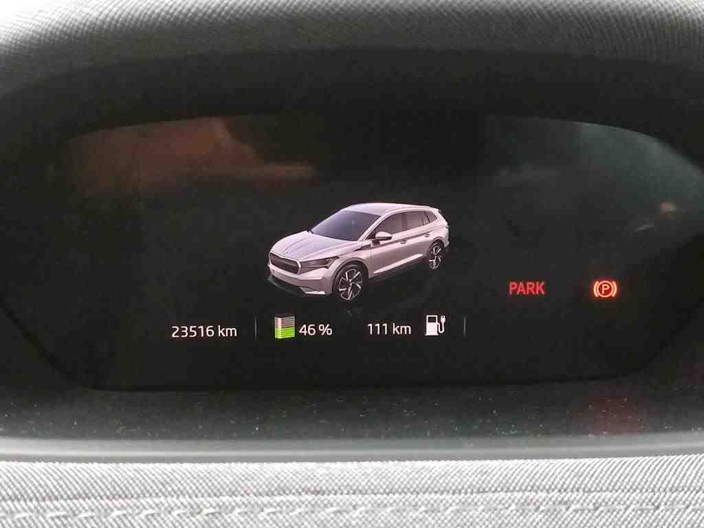 Fahrzeugabbildung SKODA Enyaq 50 Loft LED|VirtualCP|KlimaA|LaneAss|PDC