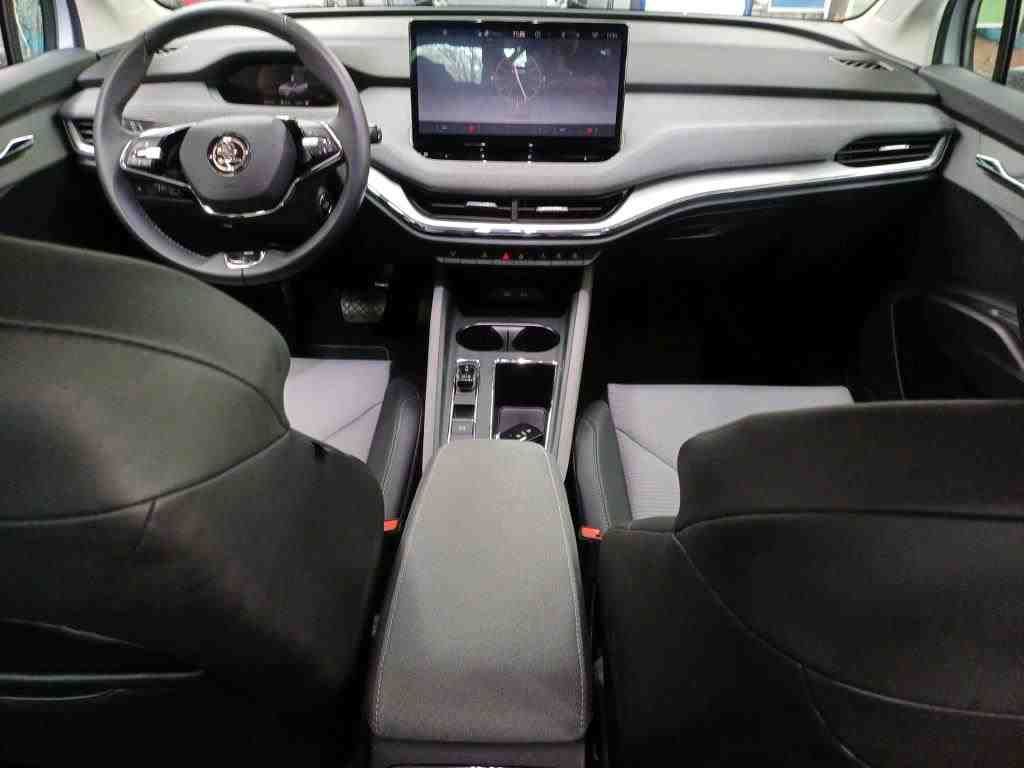 Fahrzeugabbildung SKODA Enyaq 50 Loft LED|VirtualCP|KlimaA|LaneAss|PDC