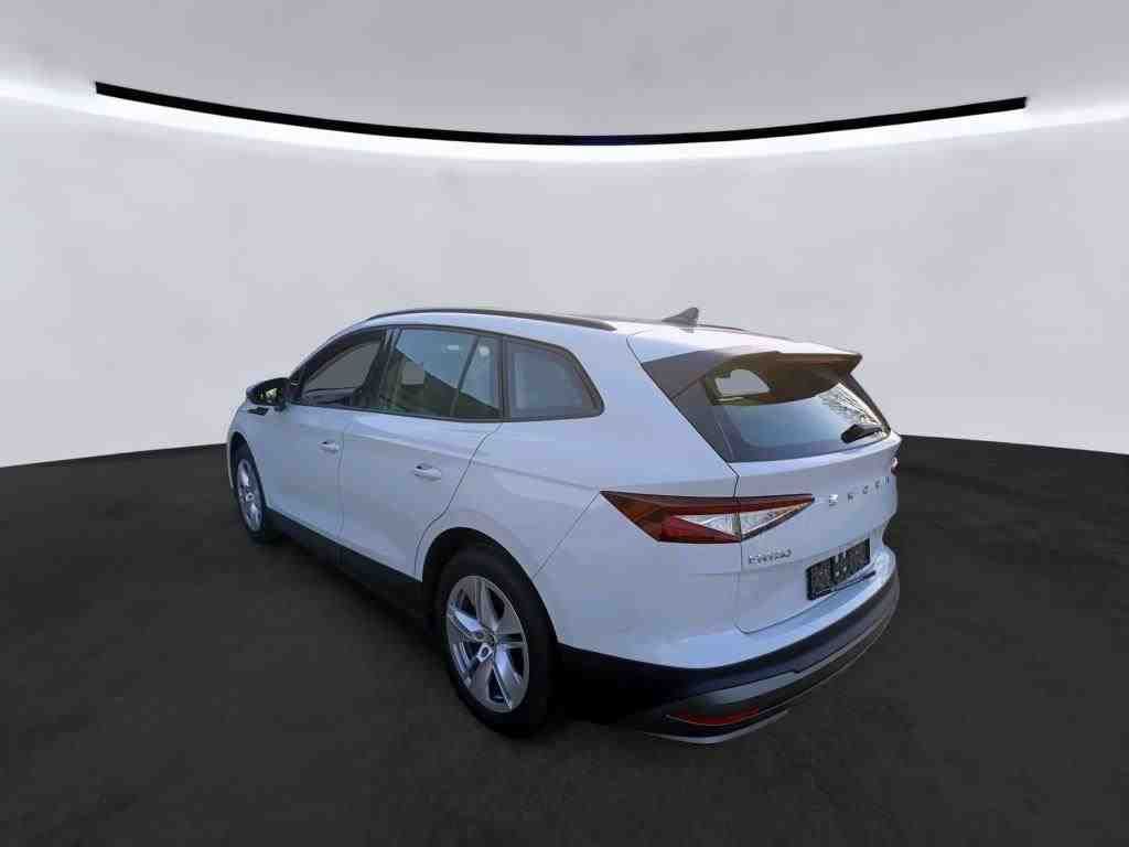 Fahrzeugabbildung SKODA Enyaq 50 Loft LED|VirtualCP|KlimaA|LaneAss|PDC
