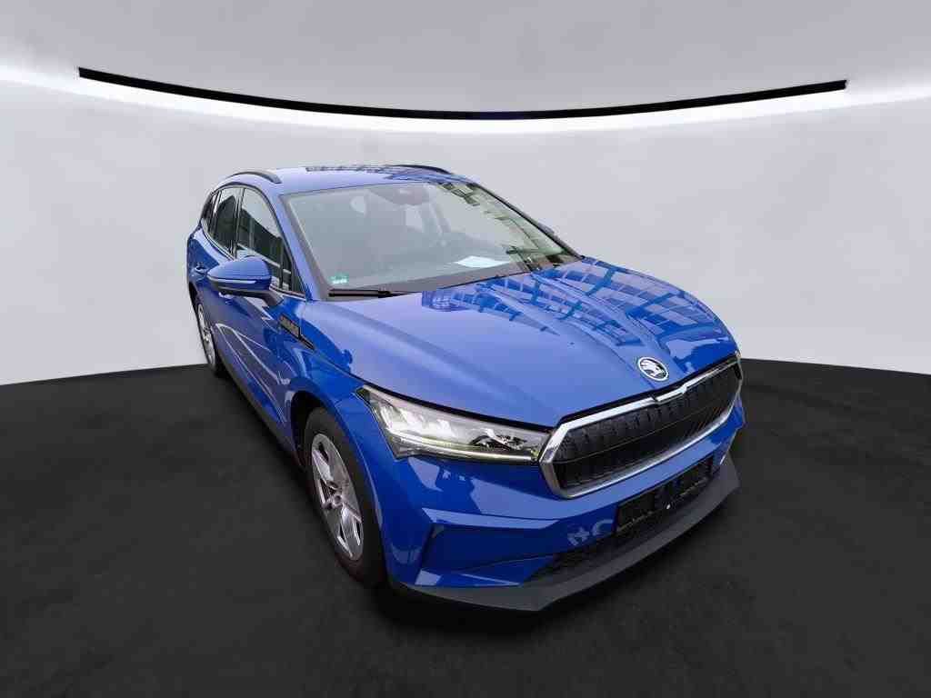 Fahrzeugabbildung SKODA Enyaq 50 Loft LED|VirtualCP|KlimaA|LaneAss|PDC