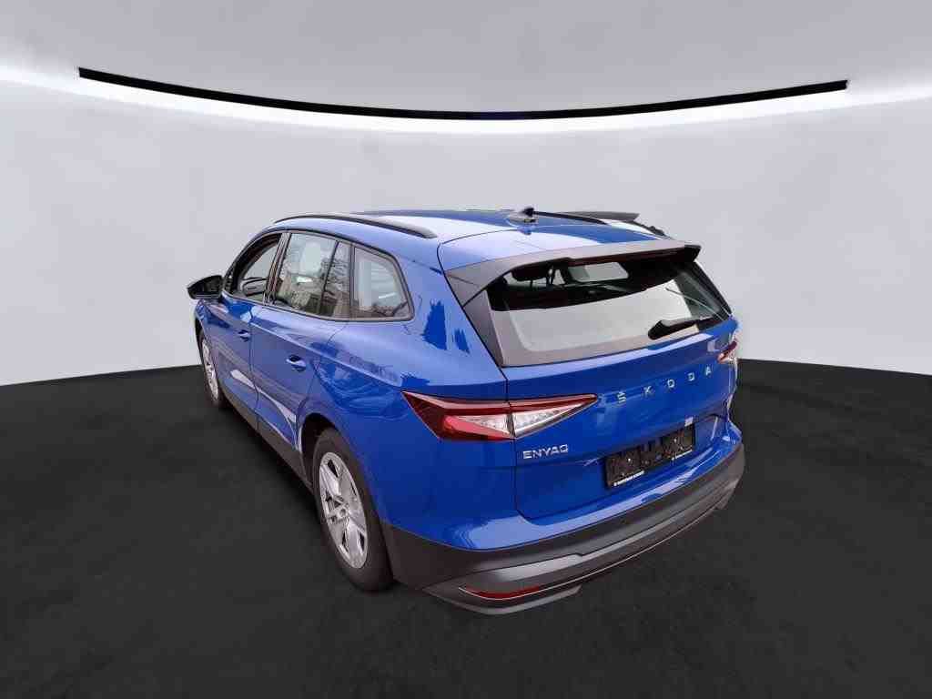 Fahrzeugabbildung SKODA Enyaq 50 Loft LED|VirtualCP|KlimaA|LaneAss|PDC
