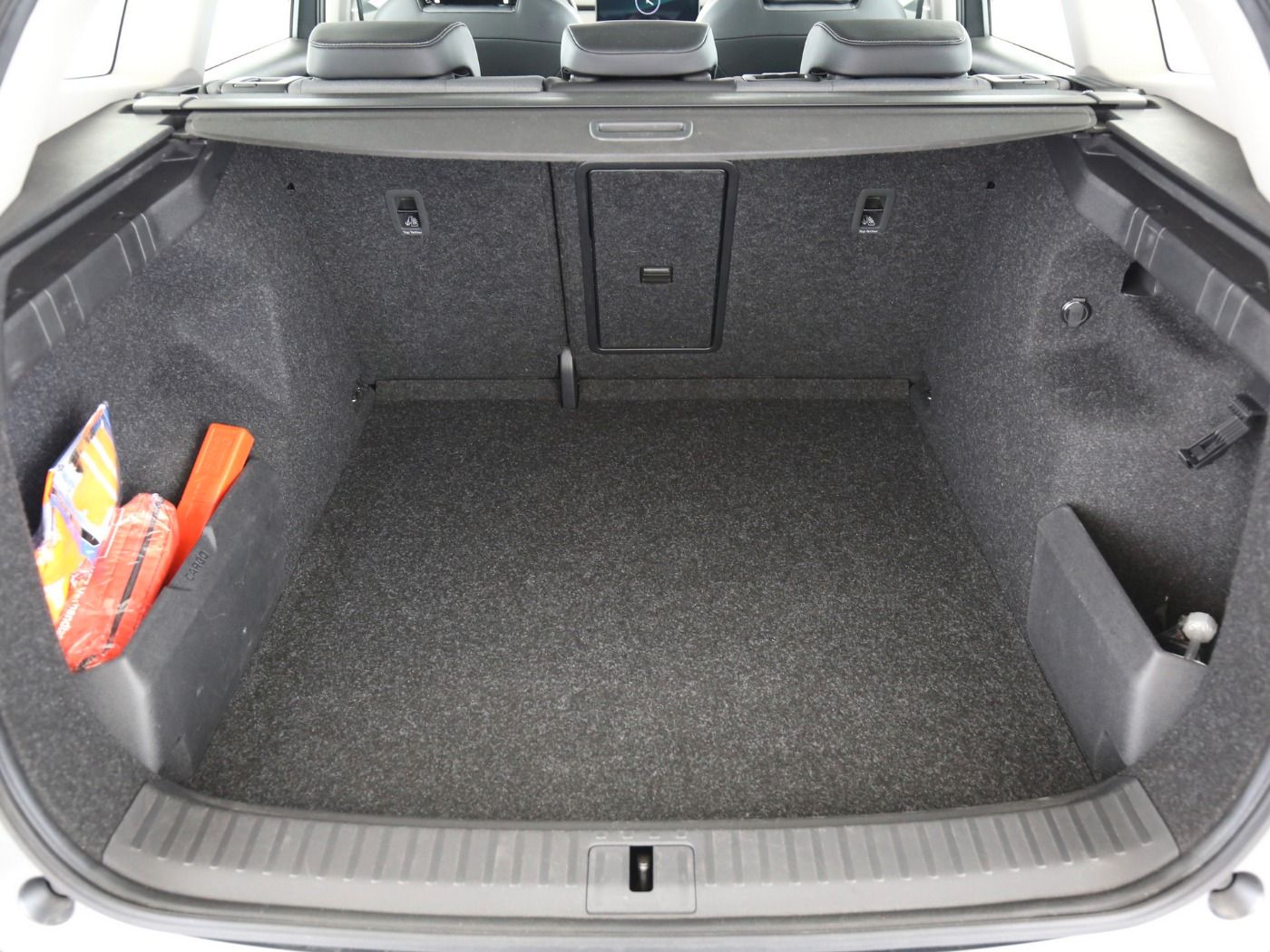 Fahrzeugabbildung SKODA Enyaq 50 Loft LED|VirtualCP|KlimaA|LaneAss|PDC