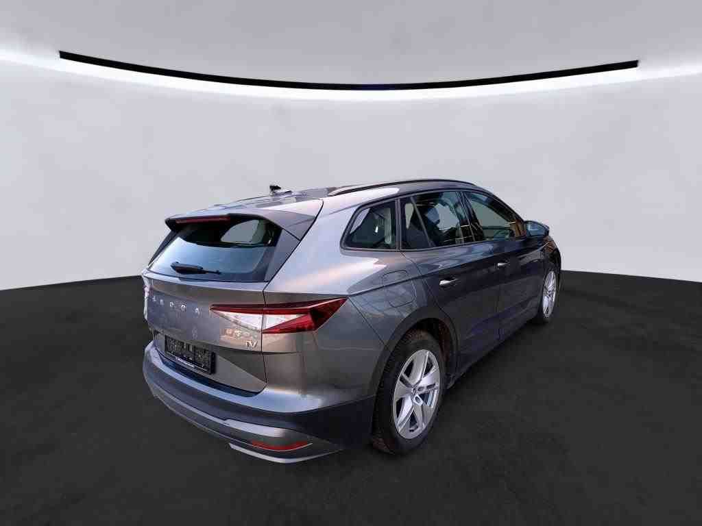 Fahrzeugabbildung SKODA Enyaq 50 Loft LED|VirtualCP|KlimaA|LaneAss|PDC
