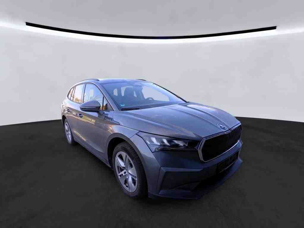 Fahrzeugabbildung SKODA Enyaq 50 Loft LED|VirtualCP|KlimaA|LaneAss|PDC