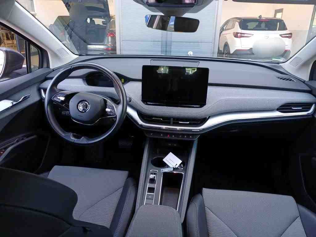 Fahrzeugabbildung SKODA Enyaq 50 Loft LED|VirtualCP|KlimaA|LaneAss|PDC