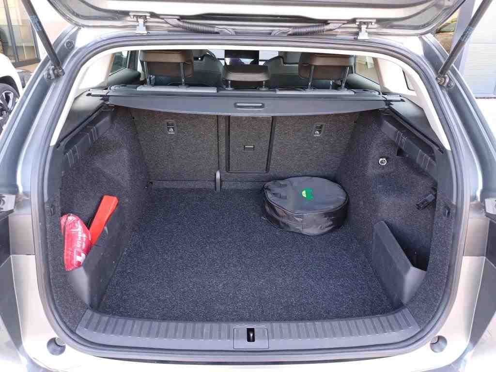 Fahrzeugabbildung SKODA Enyaq 50 Loft LED|VirtualCP|KlimaA|LaneAss|PDC