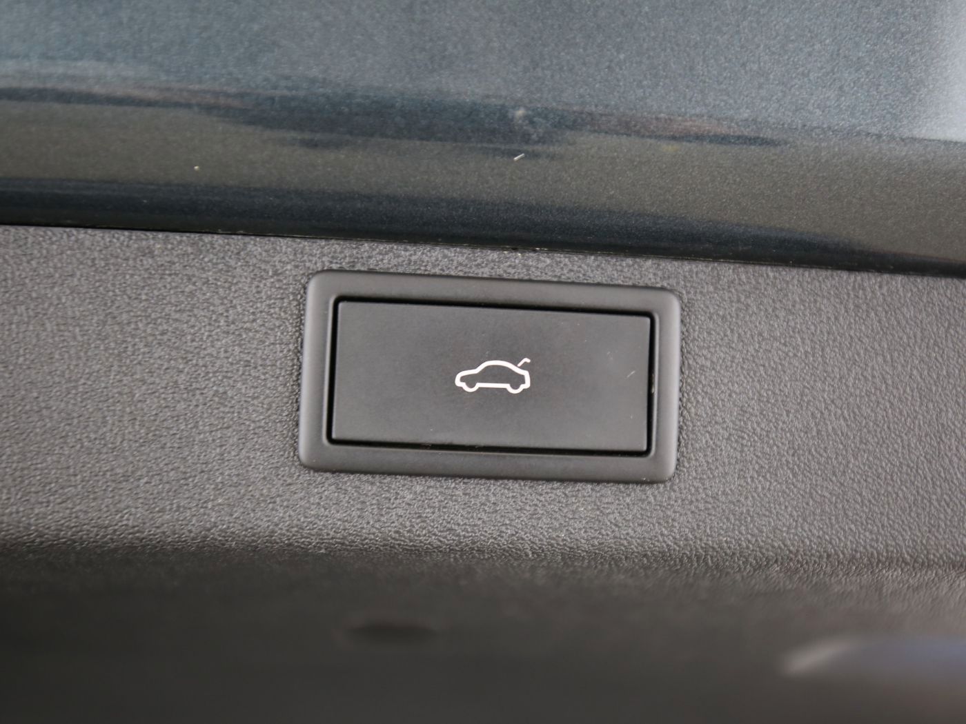 Fahrzeug autohaus mense Fahrzeugabbildung SKODA Enyaq 60 Suite 4xSHZG|ACC|LED|Navi|VirtualCP|PDC