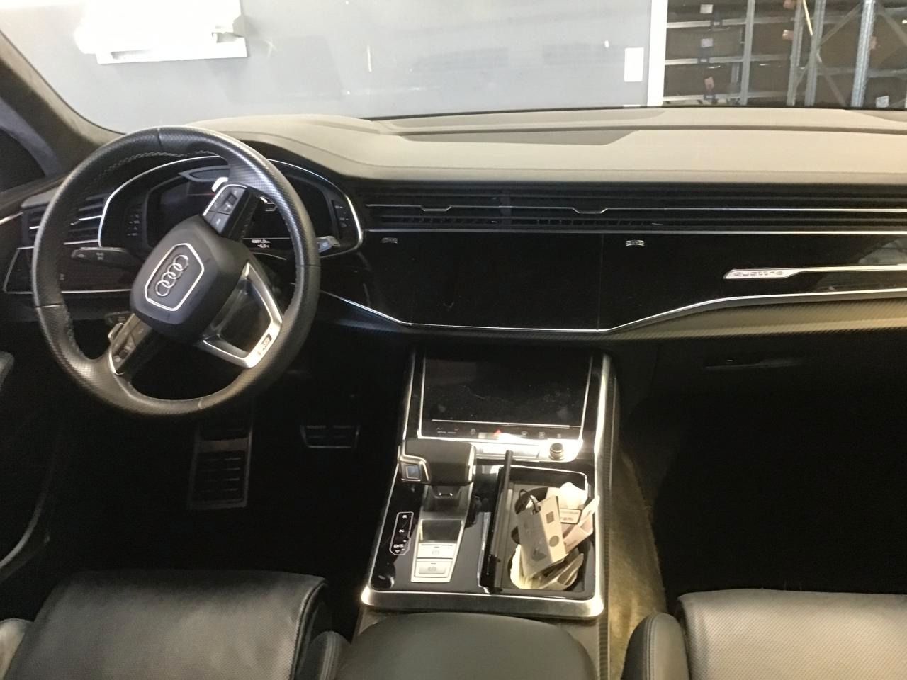 Fahrzeugabbildung Audi RS Q8 Matrix|CarPlay|AHK|HUD|Keramik|Luft|Pano