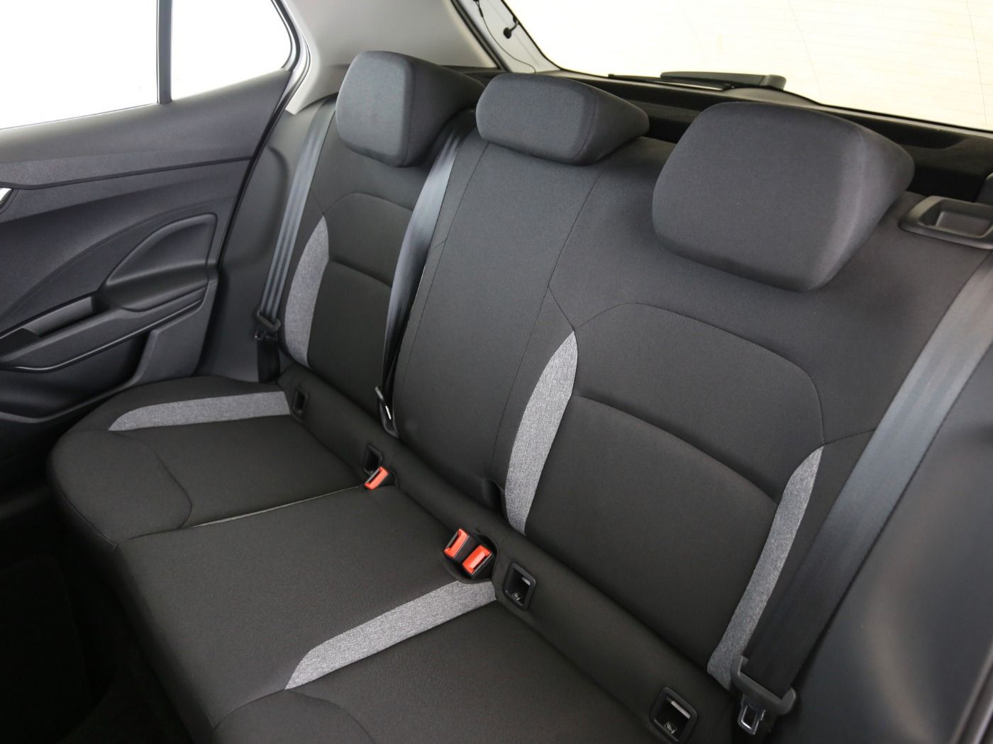 Fahrzeugabbildung SKODA Fabia 1.0 MPI Active LED|LaneAss|PDC|SHZG