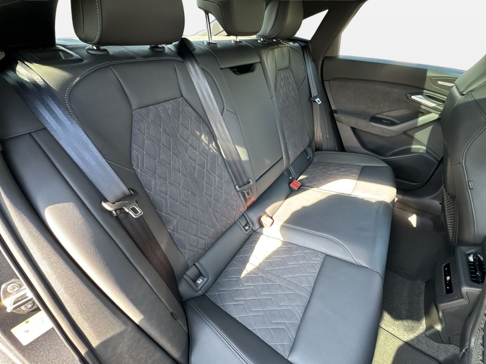Fahrzeug autohaus mense Fahrzeugabbildung Audi Q6 e-tron Sportback quattro Matrix|B&O|CarPlay