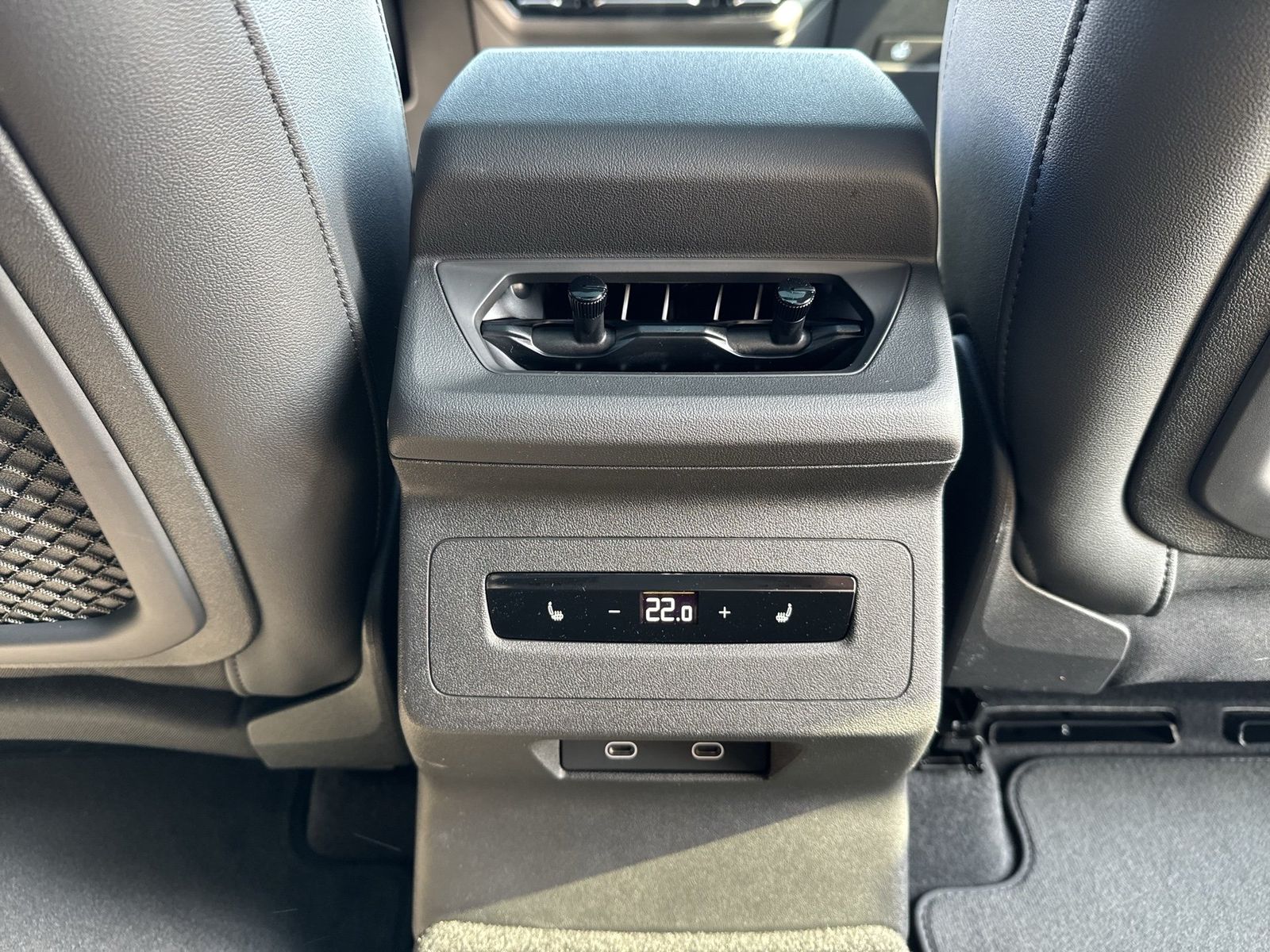 Fahrzeug autohaus mense Fahrzeugabbildung Audi Q6 e-tron Sportback quattro Matrix|B&O|CarPlay