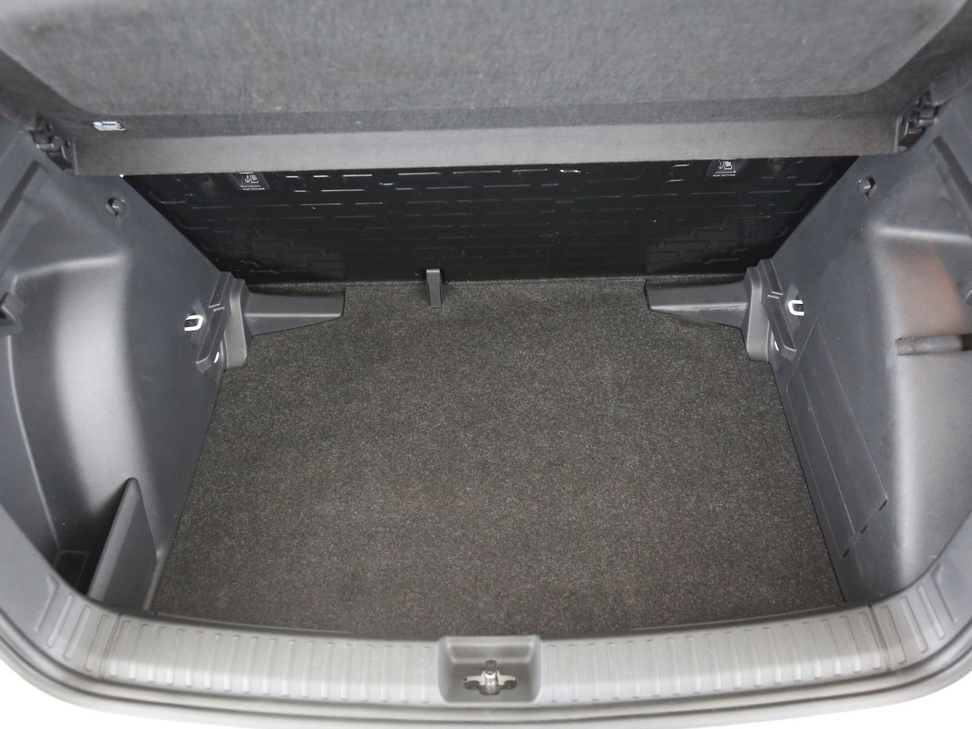 Fahrzeugabbildung SKODA Fabia 1.0 MPI Active LED|LaneAss|PDC|SHZG