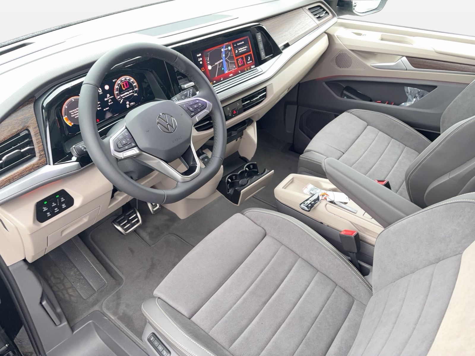 Fahrzeug autohaus mense Fahrzeugabbildung Volkswagen Multivan 2.0 TDI lang Style IQ.Light|Matrix|AHK