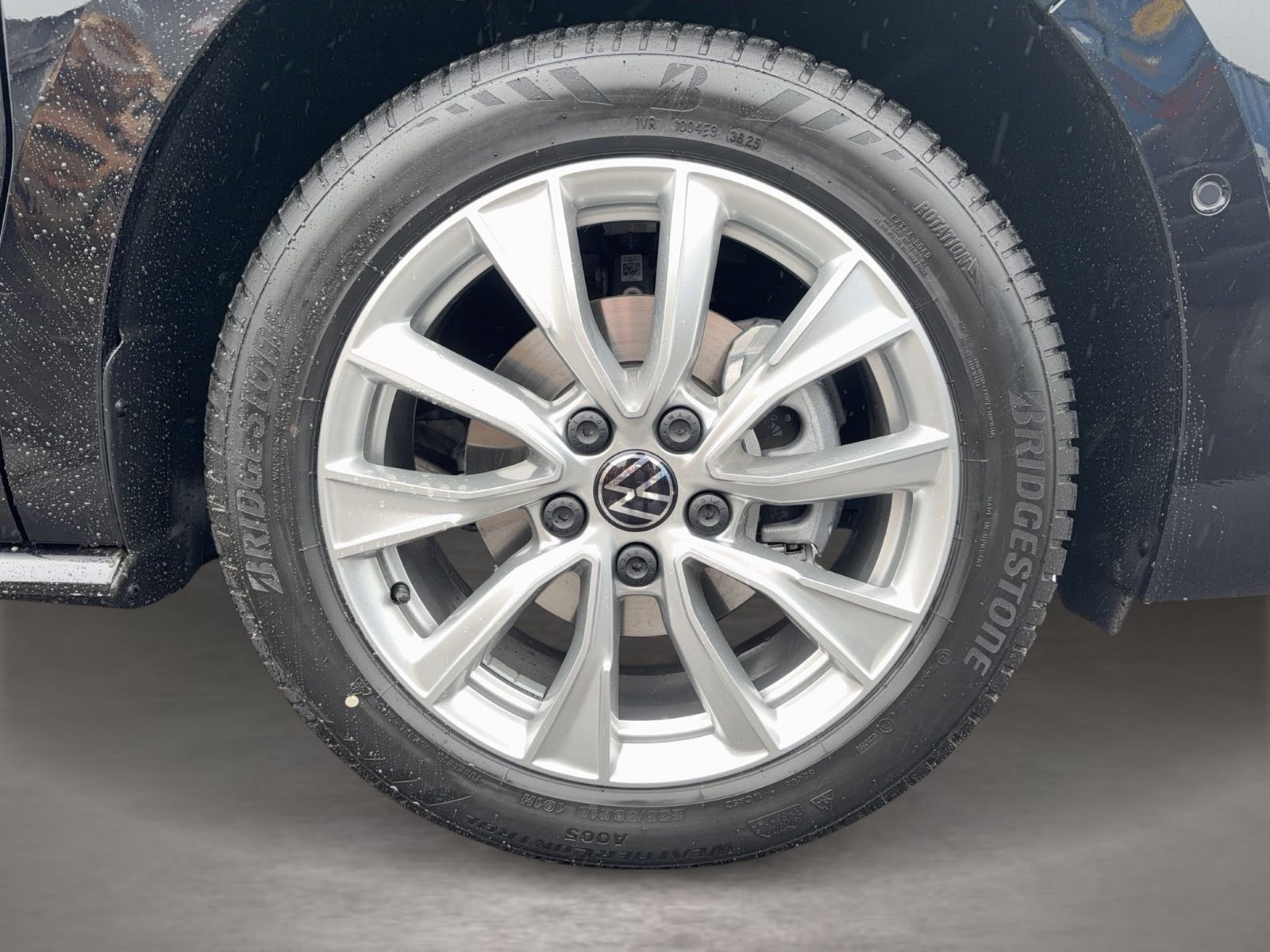 Fahrzeug autohaus mense Fahrzeugabbildung Volkswagen Multivan 2.0 TDI lang Style IQ.Light|Matrix|AHK