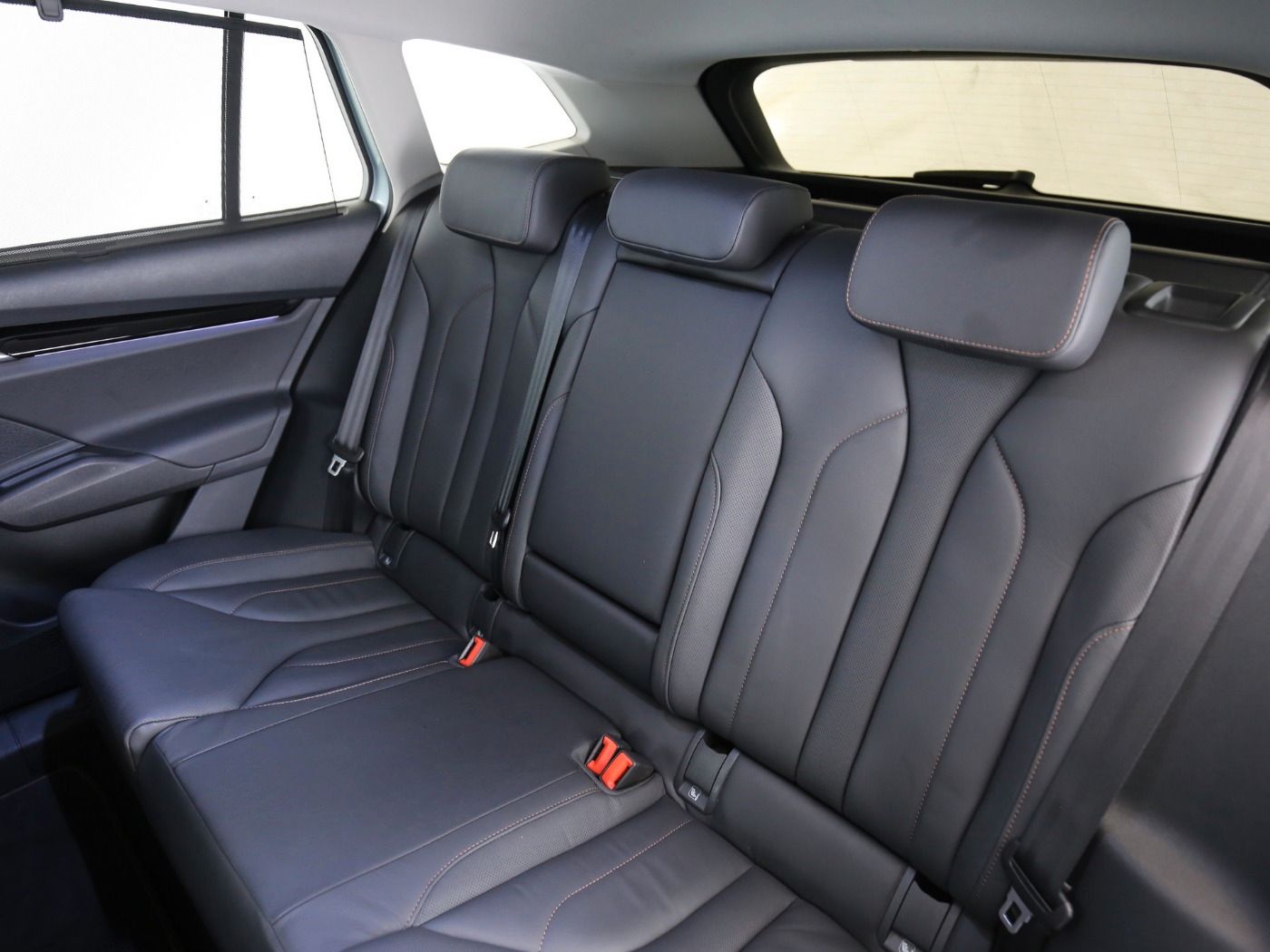 Fahrzeugabbildung SKODA Enyaq 80 Suite AHK|4xSHZG|ACC|LED|Navi|VirtualCP