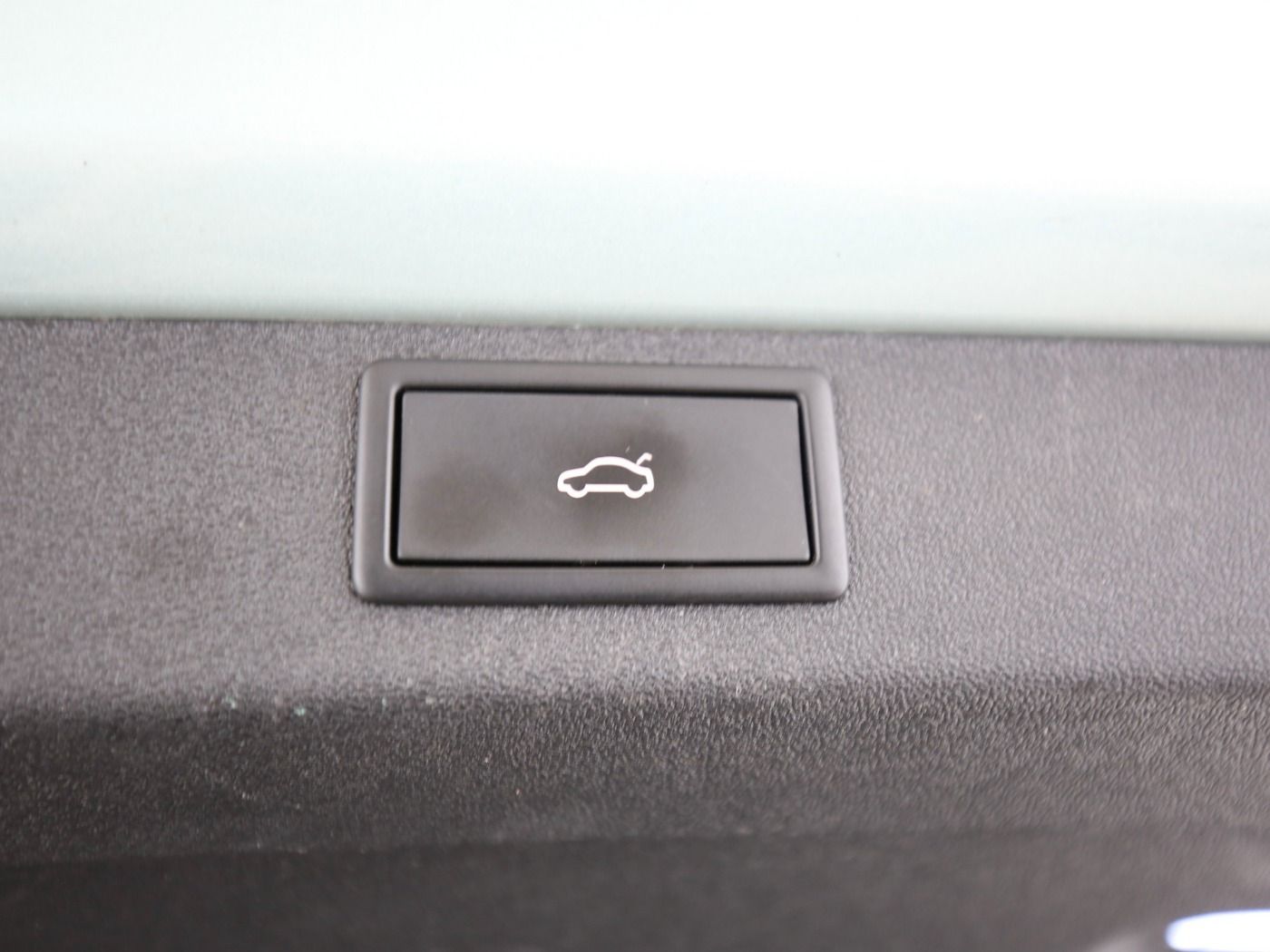 Fahrzeugabbildung SKODA Enyaq 80 Suite AHK|4xSHZG|ACC|LED|Navi|VirtualCP