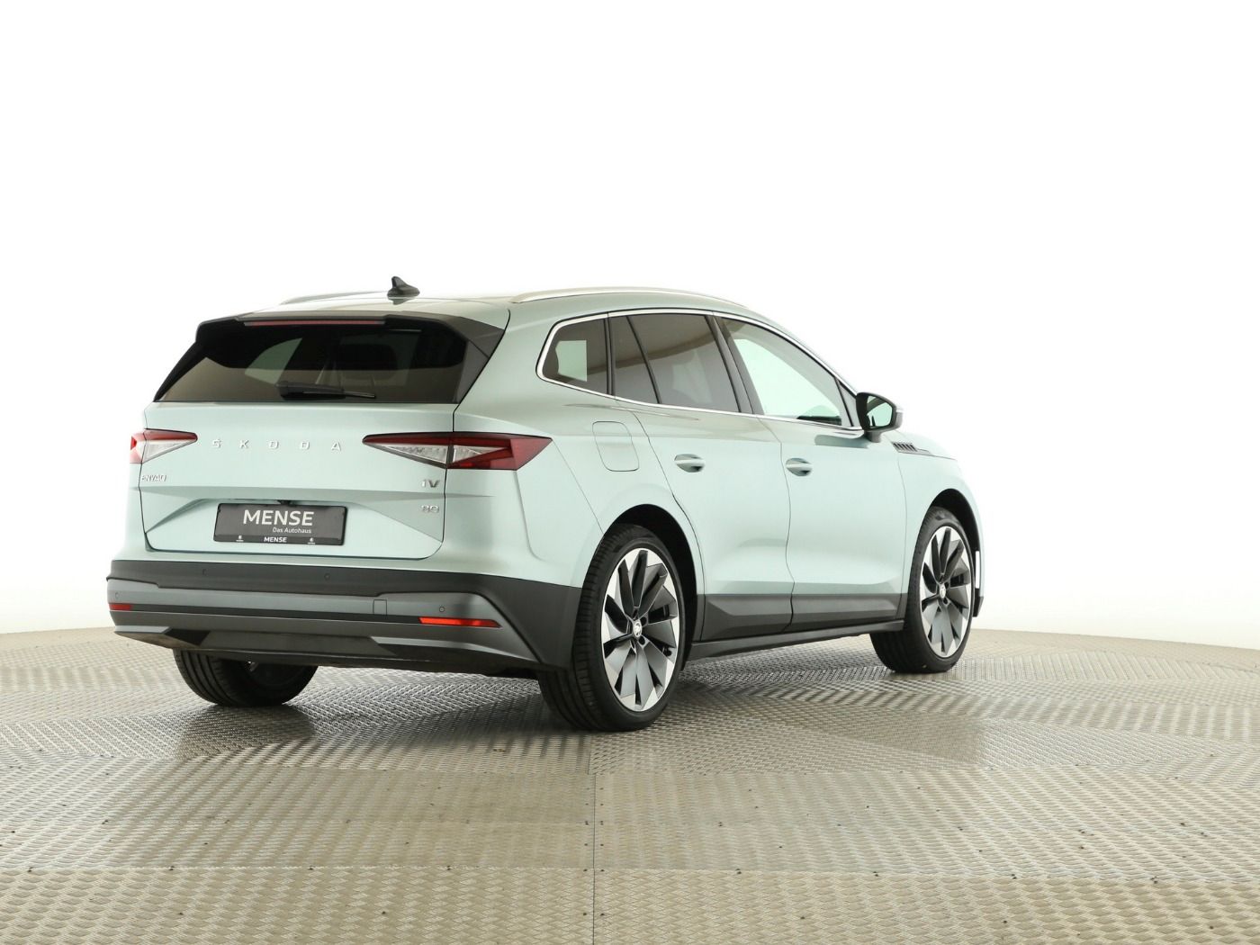 Fahrzeugabbildung SKODA Enyaq 80 Suite AHK|4xSHZG|ACC|LED|Navi|VirtualCP