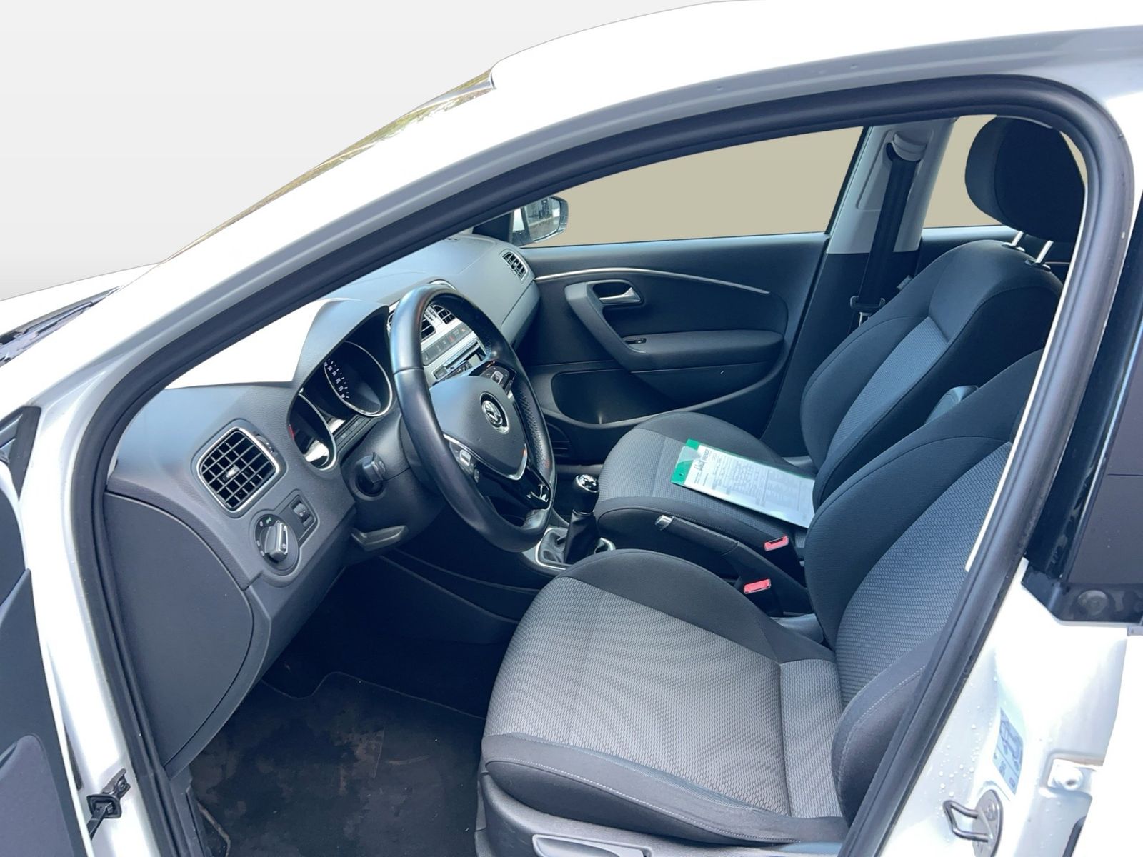 Fahrzeug autohaus mense Fahrzeugabbildung Volkswagen Polo 1.2 Highline KlimaA|PDC|SHZG|SportS.|LM
