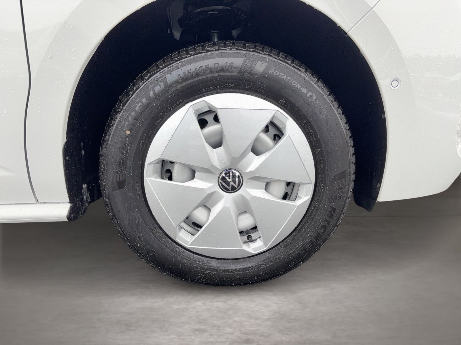 Fahrzeugabbildung Volkswagen Multivan 2.0 TDI CarPlay|AHK|Standhzg|ACC|LED