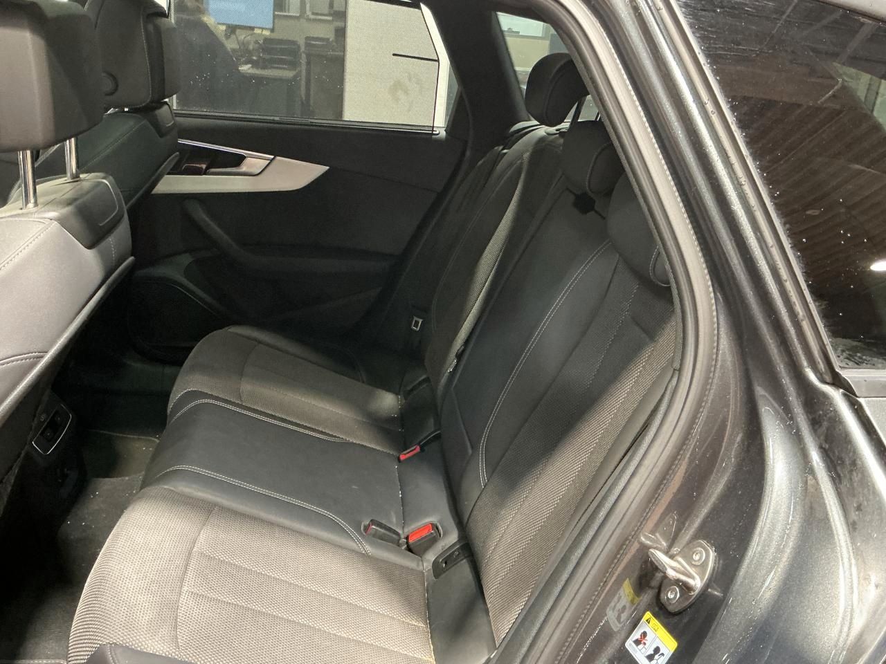 Fahrzeug autohaus mense Fahrzeugabbildung Audi A4 Avant 50 TDI quattro tiptronic S line Matrix