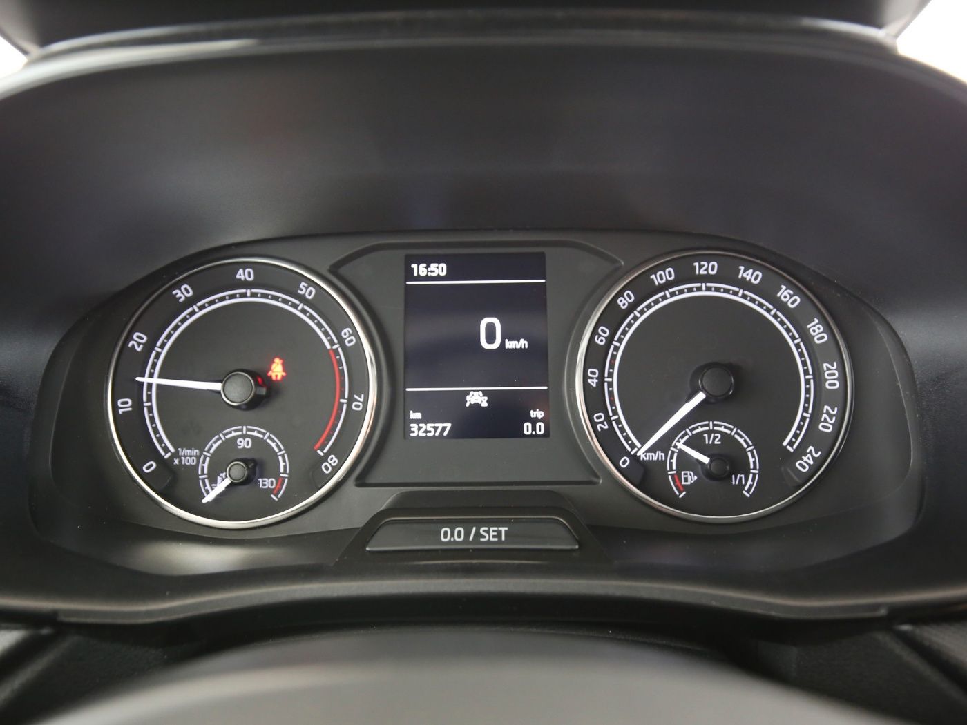 Fahrzeugabbildung SKODA Fabia 1.0 TSI Ambition LED|Navi|KlimaA|LaneAss