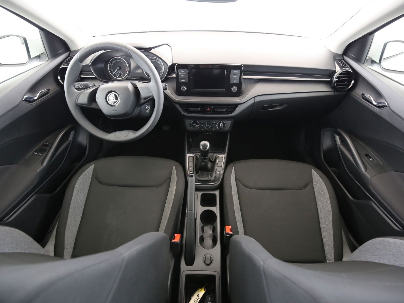 Fahrzeugabbildung SKODA Fabia 1.0 MPI Active LED|LaneAss|PDC|SHZG