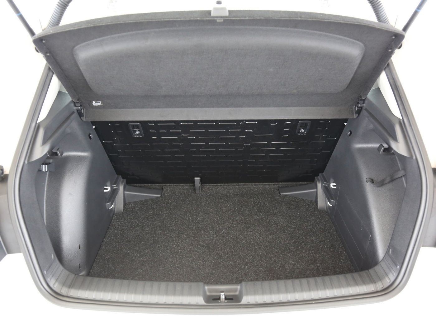 Fahrzeugabbildung SKODA Fabia 1.0 MPI Active LED|LaneAss|PDC|SHZG