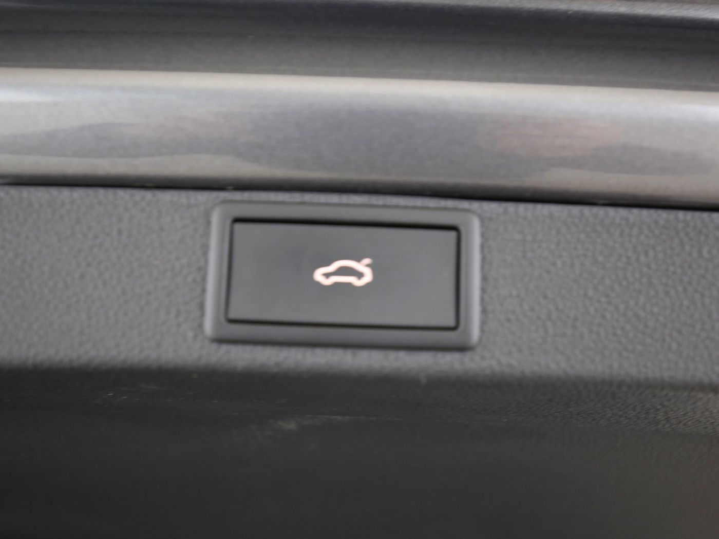 Fahrzeug autohaus mense Fahrzeugabbildung SKODA Octavia Combi 2.0 TSI RS Plus AHK|HUD|Pano|SD|LM