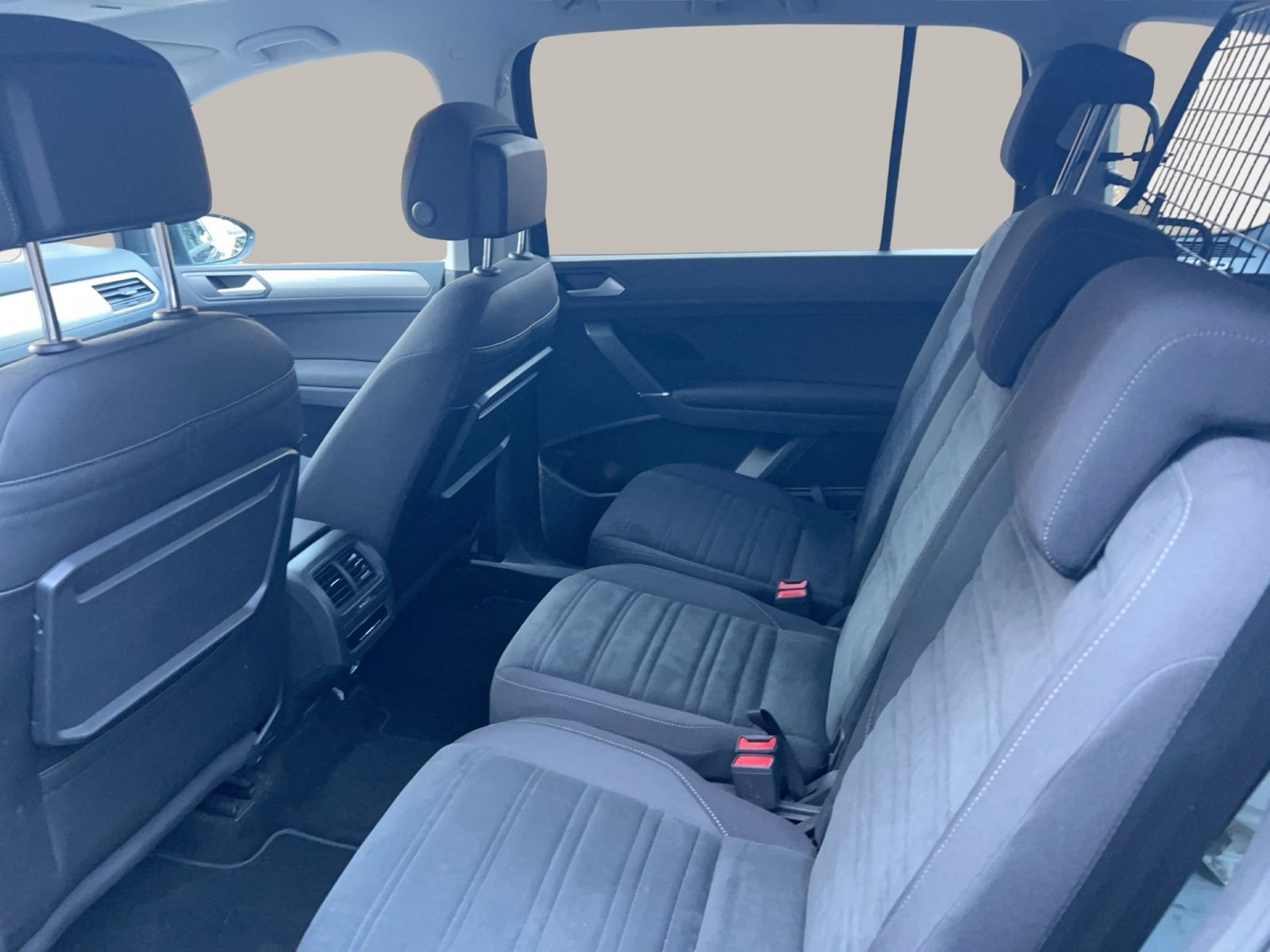 Fahrzeugabbildung Volkswagen Touran 2.0 TDI DSG Comfortline CarPlay|ACC|LED