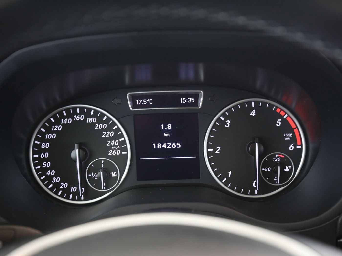 Fahrzeug autohaus mense Fahrzeugabbildung Mercedes-Benz B 200 CDI BlueEfficiency Navi|Xenon|BiXenon|PDC