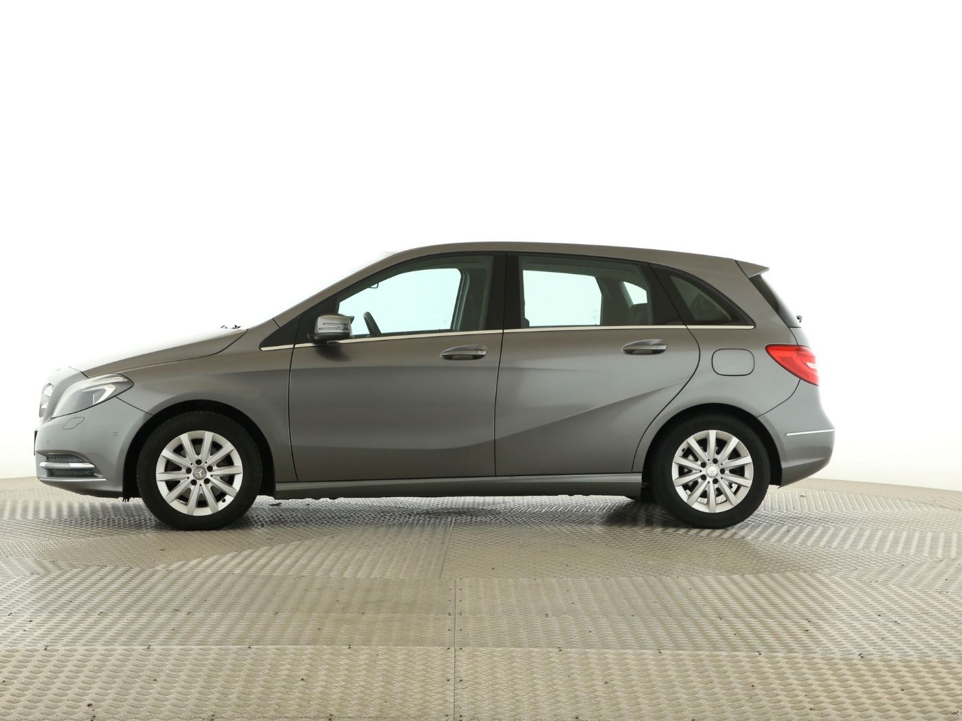 Fahrzeug autohaus mense Fahrzeugabbildung Mercedes-Benz B 200 CDI BlueEfficiency Navi|Xenon|BiXenon|PDC