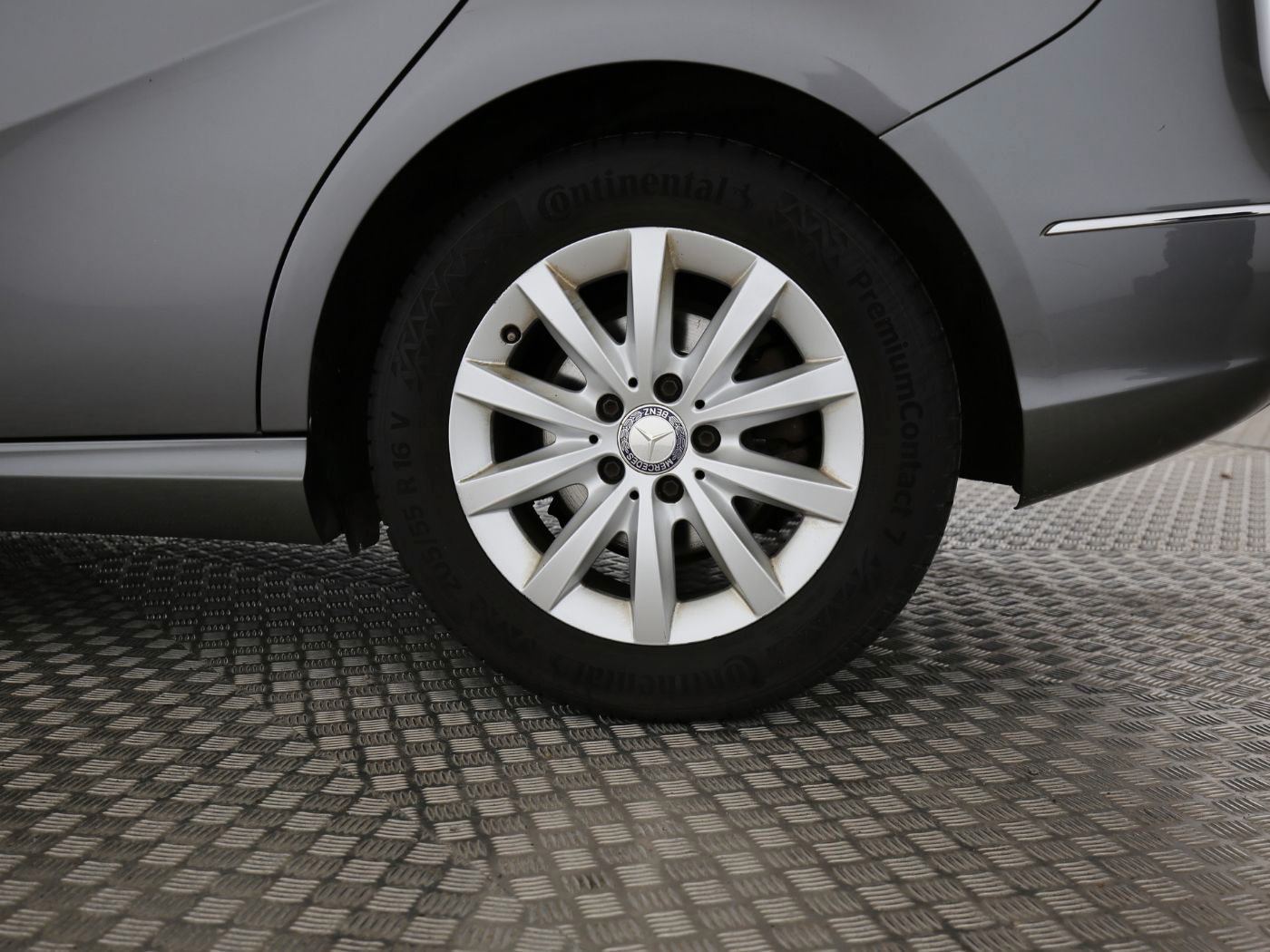 Fahrzeug autohaus mense Fahrzeugabbildung Mercedes-Benz B 200 CDI BlueEfficiency Navi|Xenon|BiXenon|PDC