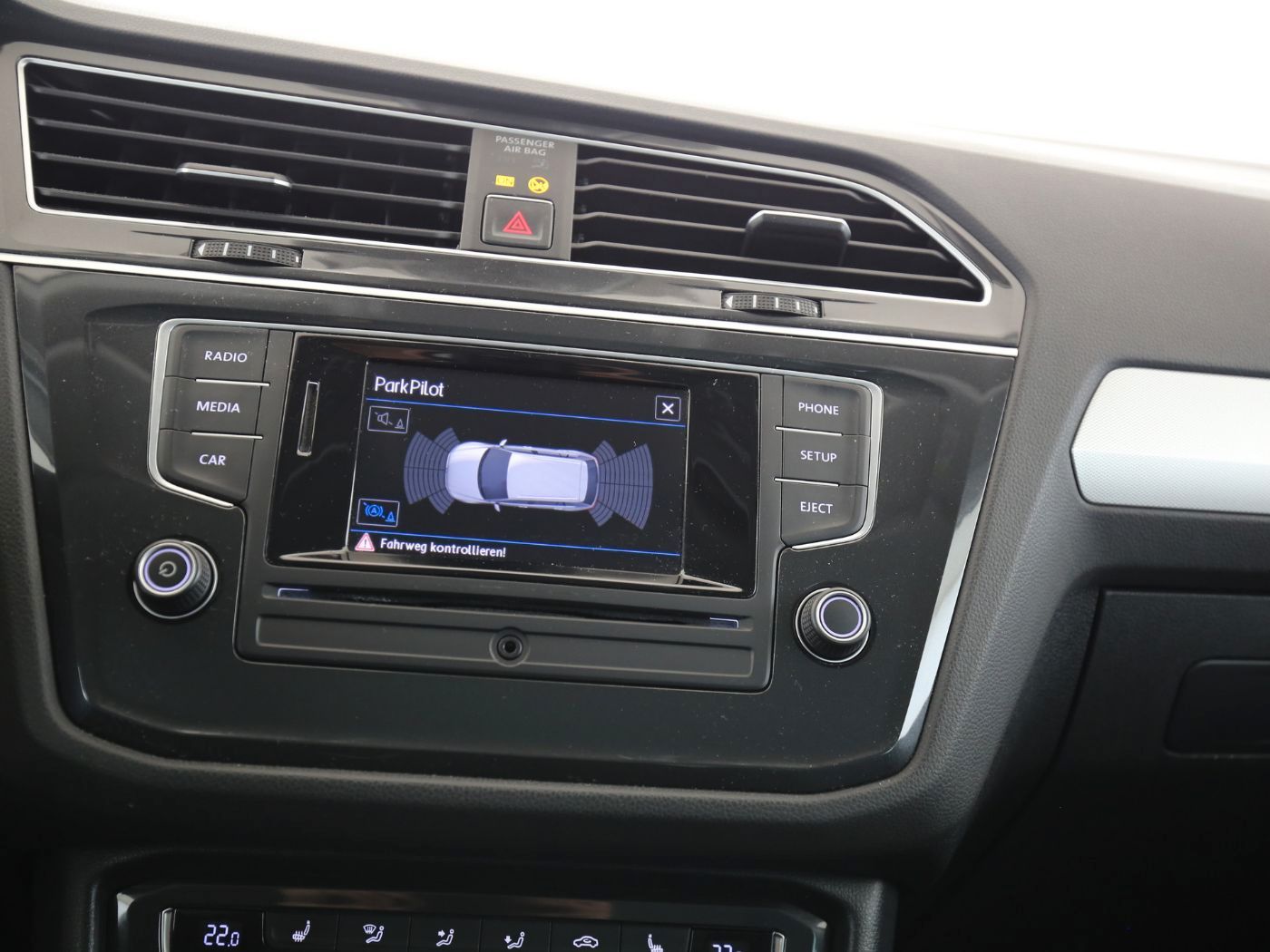 Fahrzeug autohaus mense Fahrzeugabbildung Volkswagen Tiguan 1.4 TSI BMT Trendline KlimaA|LaneAss|PDC