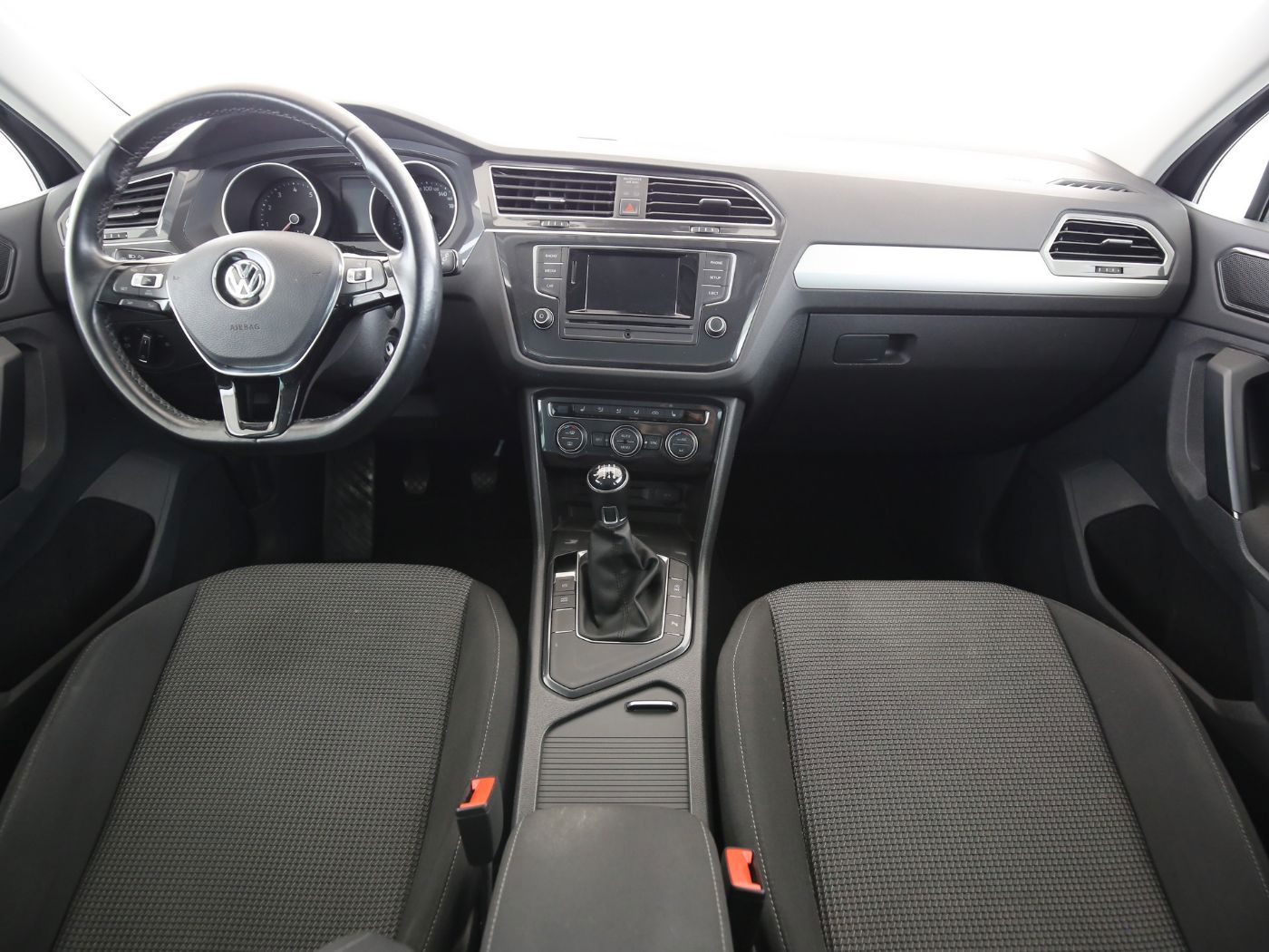 Fahrzeug autohaus mense Fahrzeugabbildung Volkswagen Tiguan 1.4 TSI BMT Trendline KlimaA|LaneAss|PDC