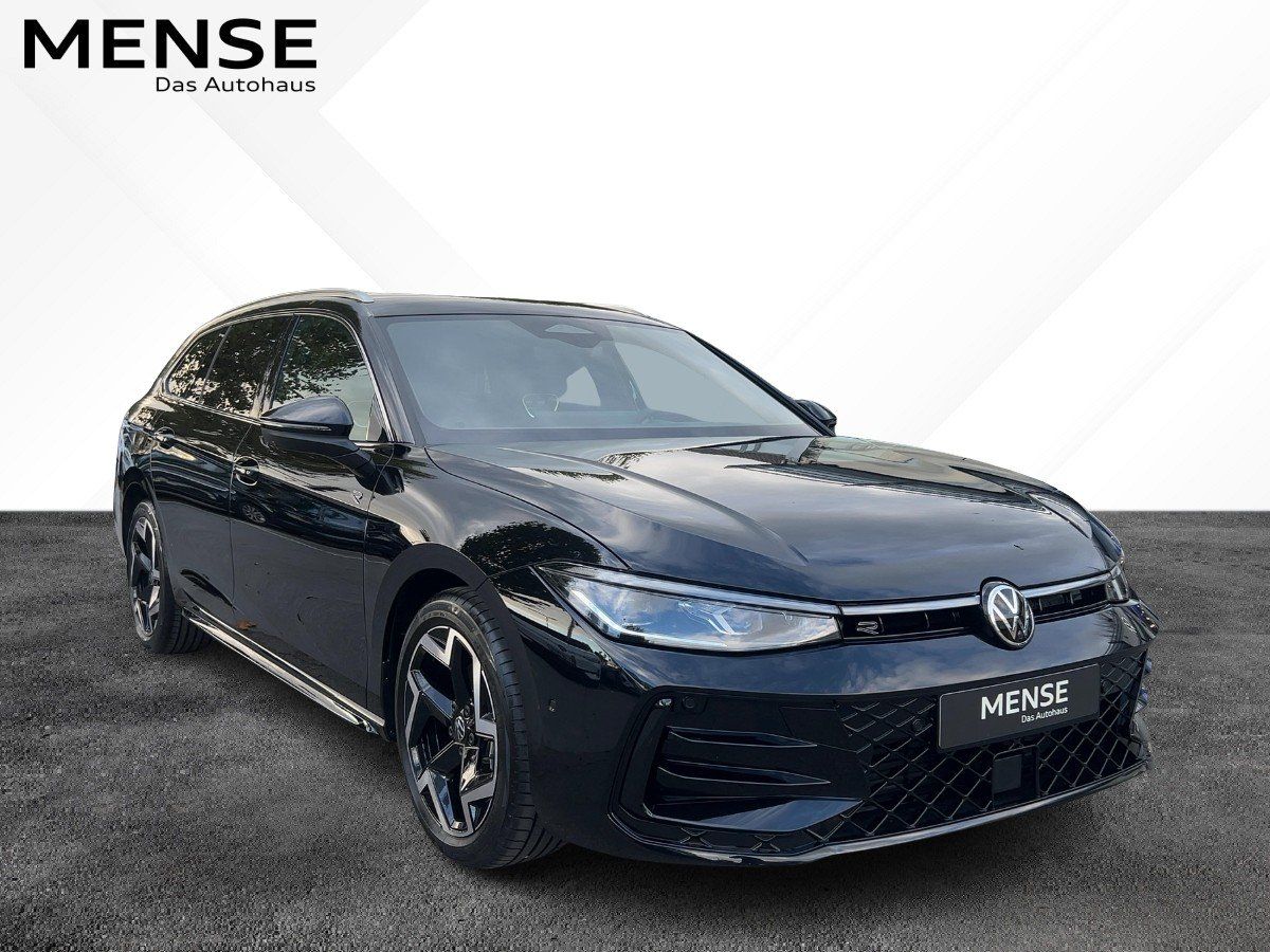 Fahrzeugabbildung Volkswagen Passat TDI DSG R-Line AHK Nav HUD 360 eKlappe DC