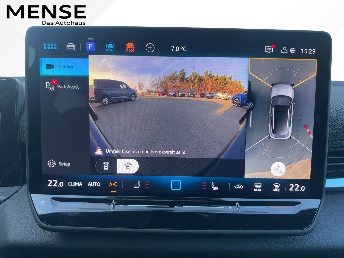 Fahrzeugabbildung Volkswagen T-Roc 1.5 eTSI DSG R-Line Nav BlackStyle HUD 360