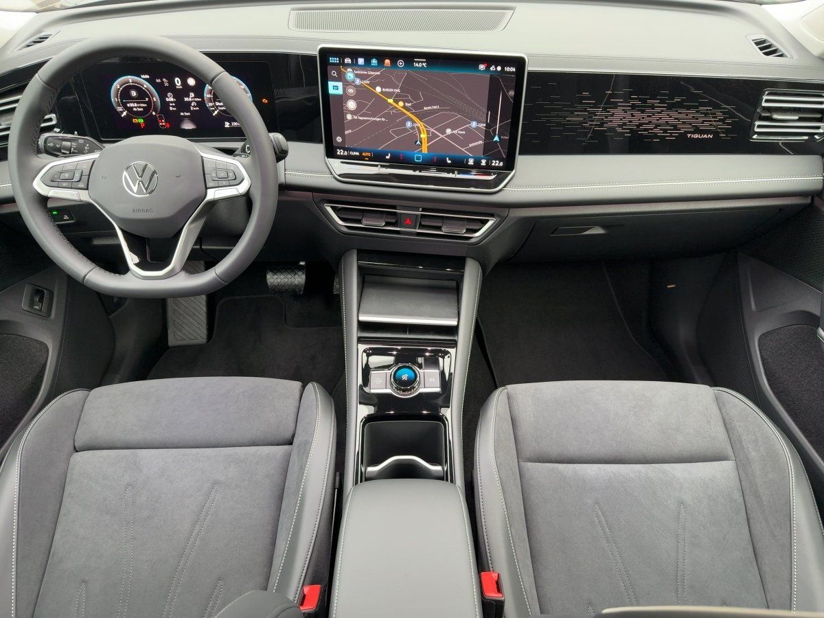 Fahrzeugabbildung Volkswagen Tiguan TDI DSG Elegance Nav 360° IQ.Light eKlapp