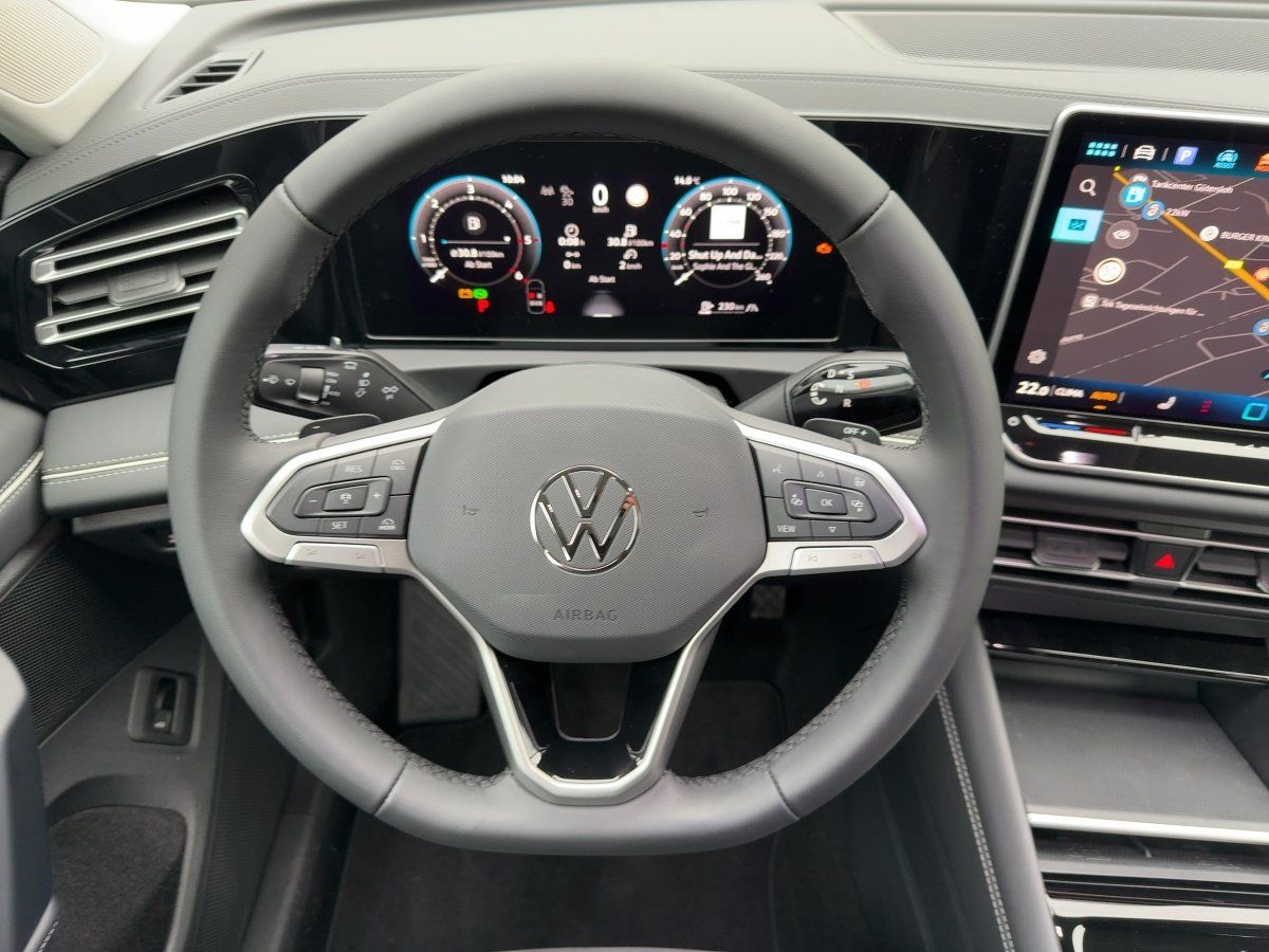Fahrzeugabbildung Volkswagen Tiguan TDI DSG Elegance Nav 360° IQ.Light eKlapp