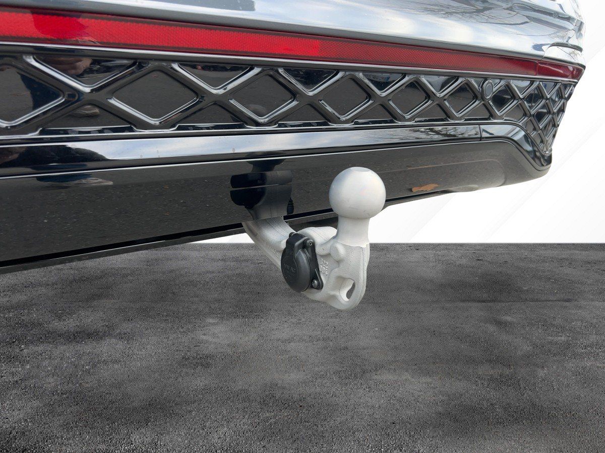 Fahrzeugabbildung Volkswagen Tiguan TDI R-Line AHK BlackStyle Navi HUD Keyles