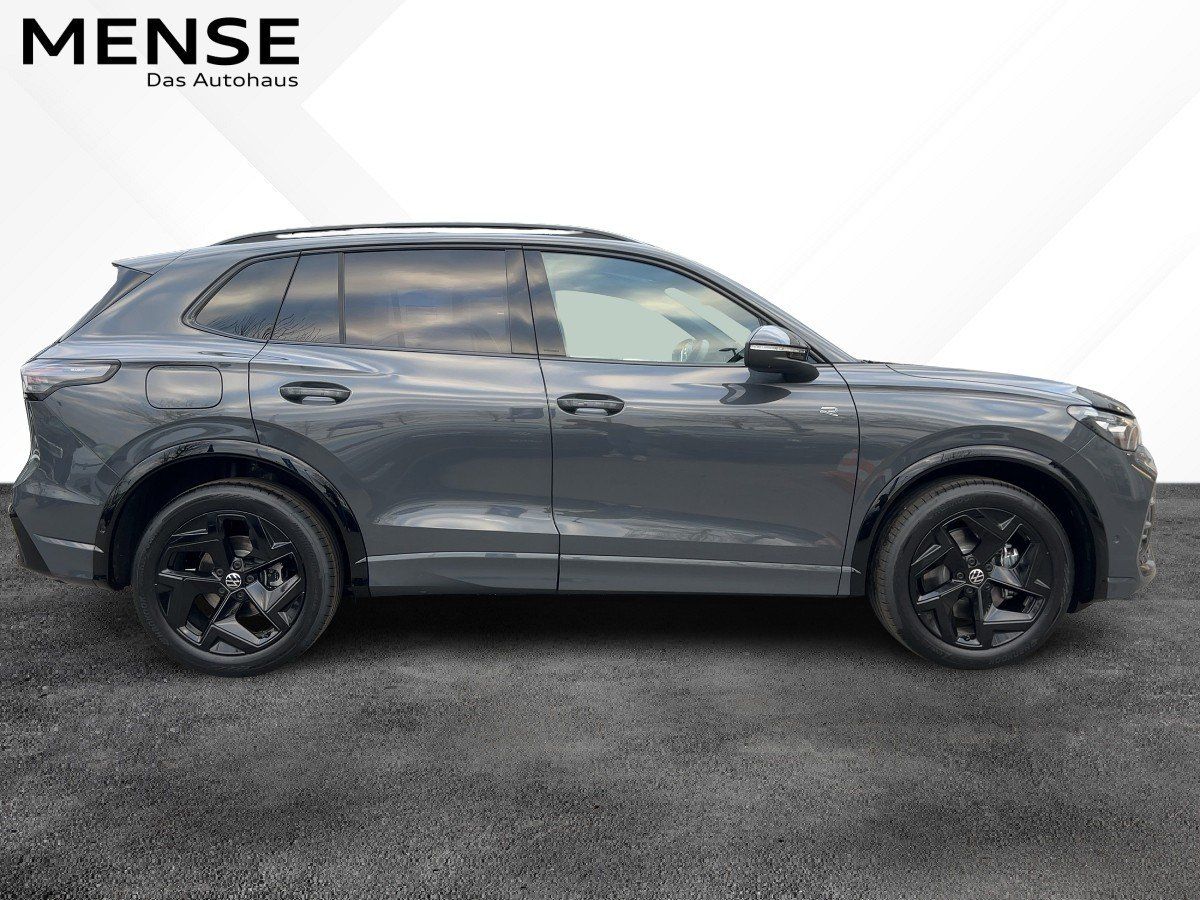 Fahrzeugabbildung Volkswagen Tiguan TDI R-Line AHK BlackStyle Navi HUD Keyles