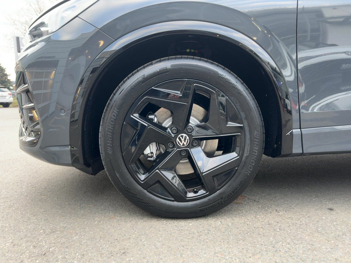 Fahrzeugabbildung Volkswagen Tiguan TDI R-Line AHK BlackStyle Navi HUD Keyles