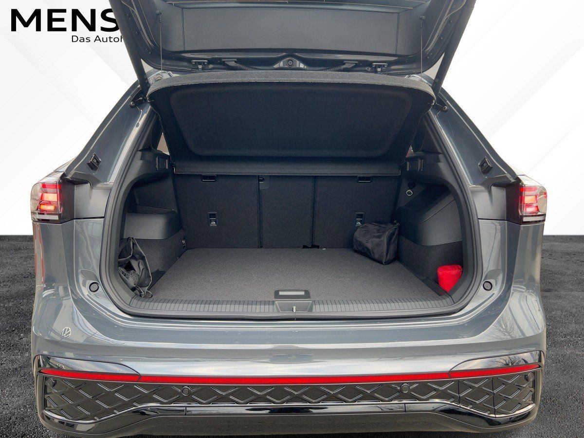 Fahrzeugabbildung Volkswagen Tiguan TDI R-Line AHK BlackStyle Navi HUD Keyles